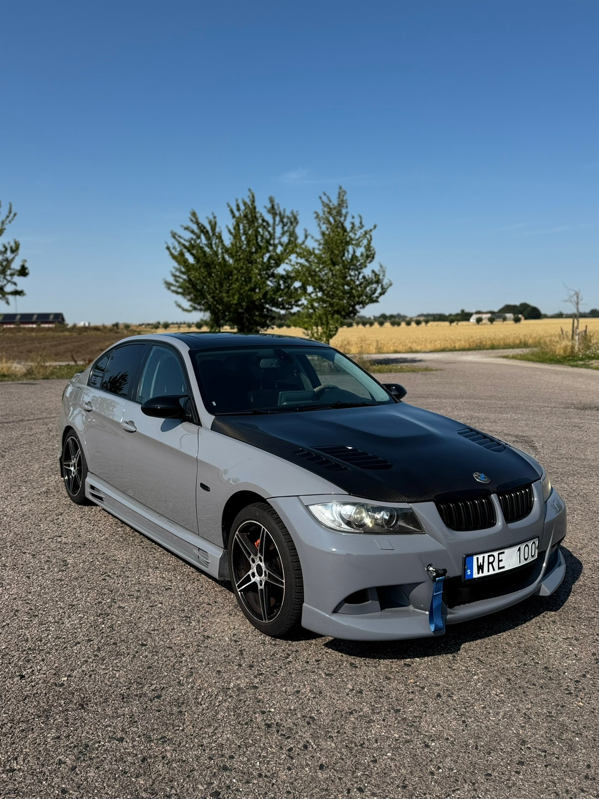 BMW 330i