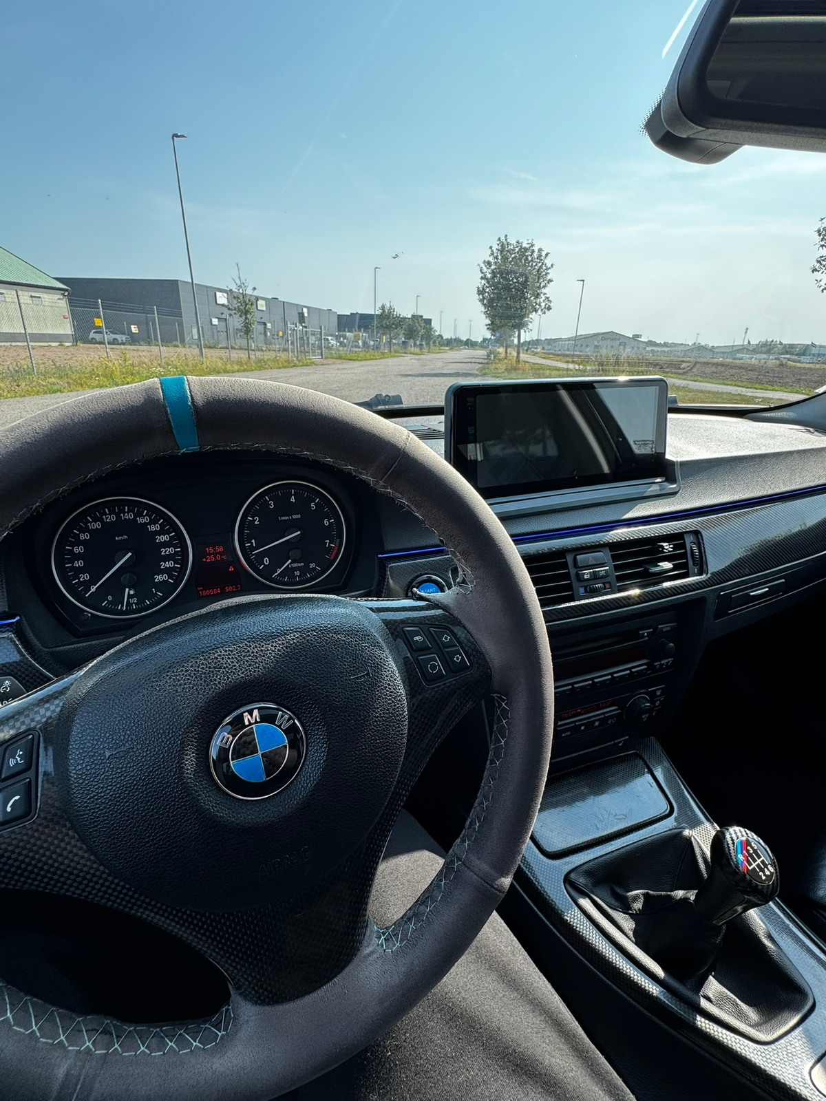 BMW 330i 2005, bild 3/4
