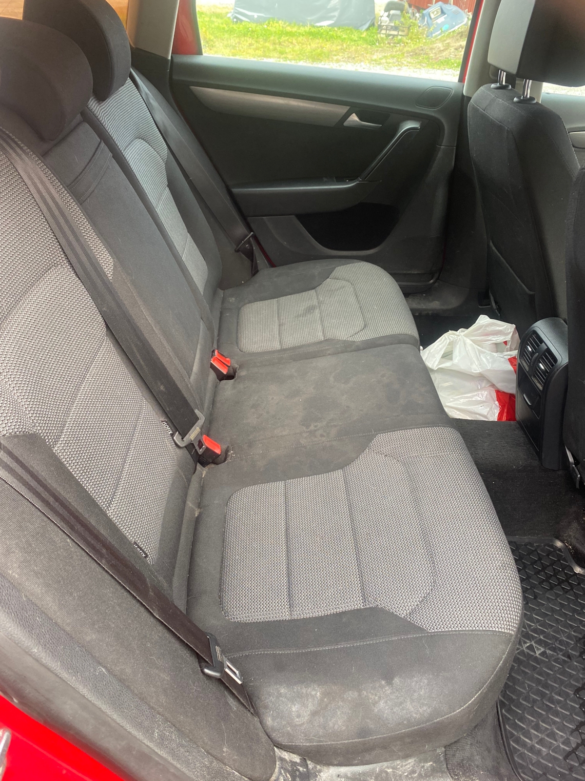 Volkswagen Passat 2.0 TDI 2013, photo 6/9