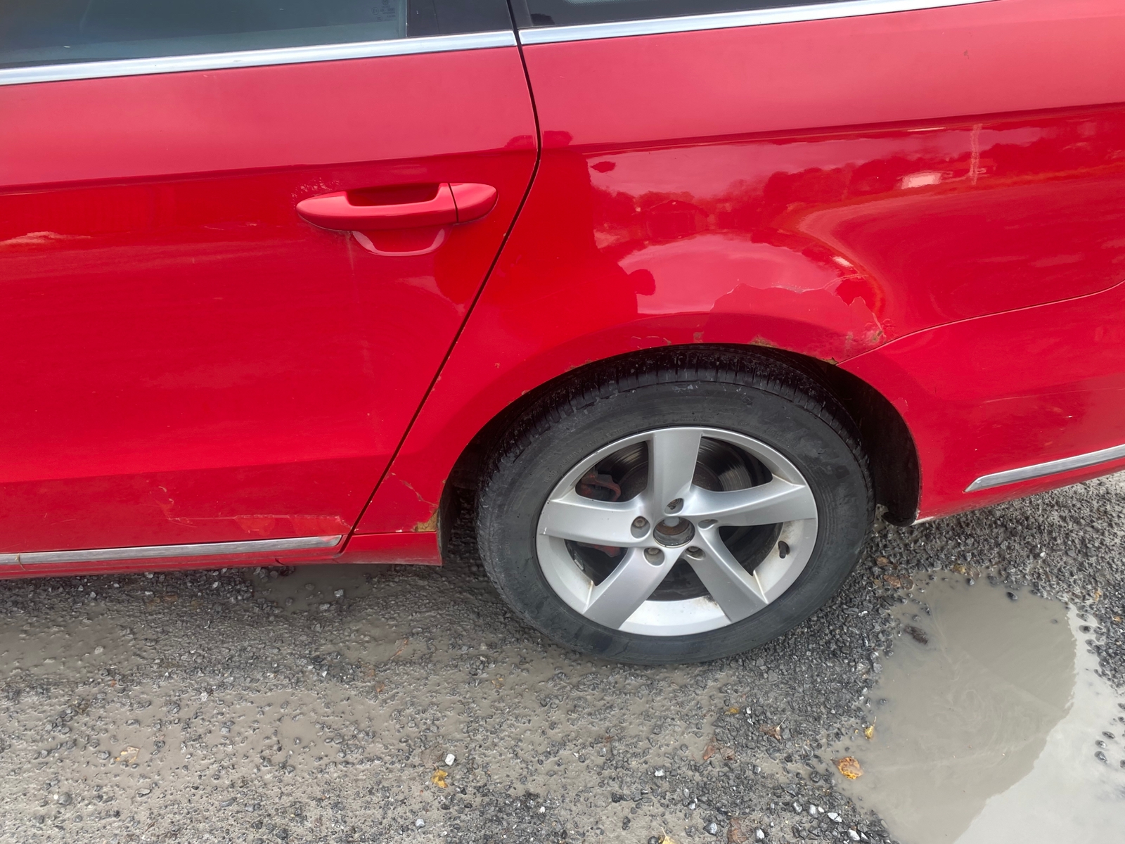 Volkswagen Passat 2.0 TDI 2013, photo 5/9