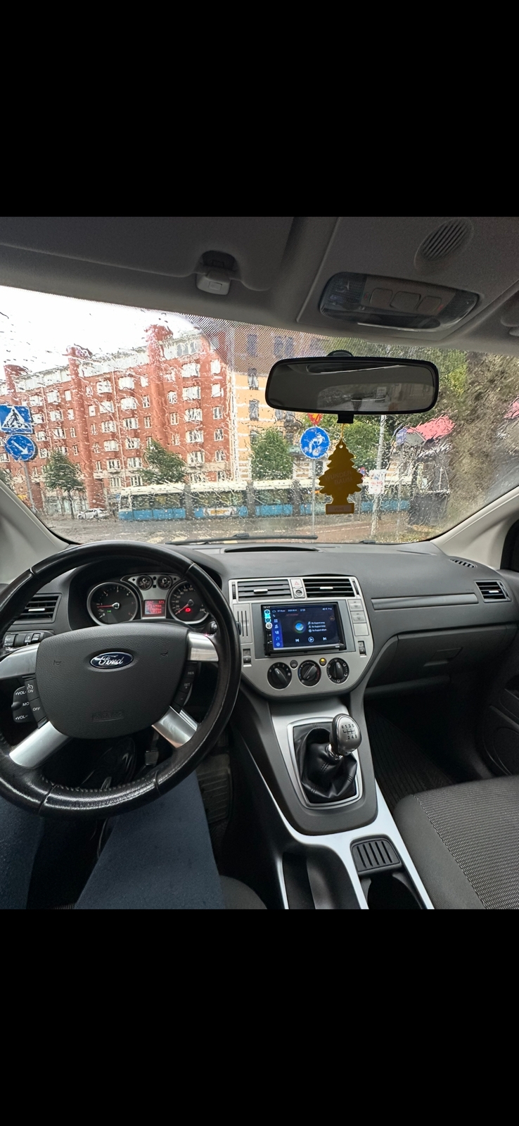 Ford Kuga 2.0 TDCi Manuell 2013, bild 7/8