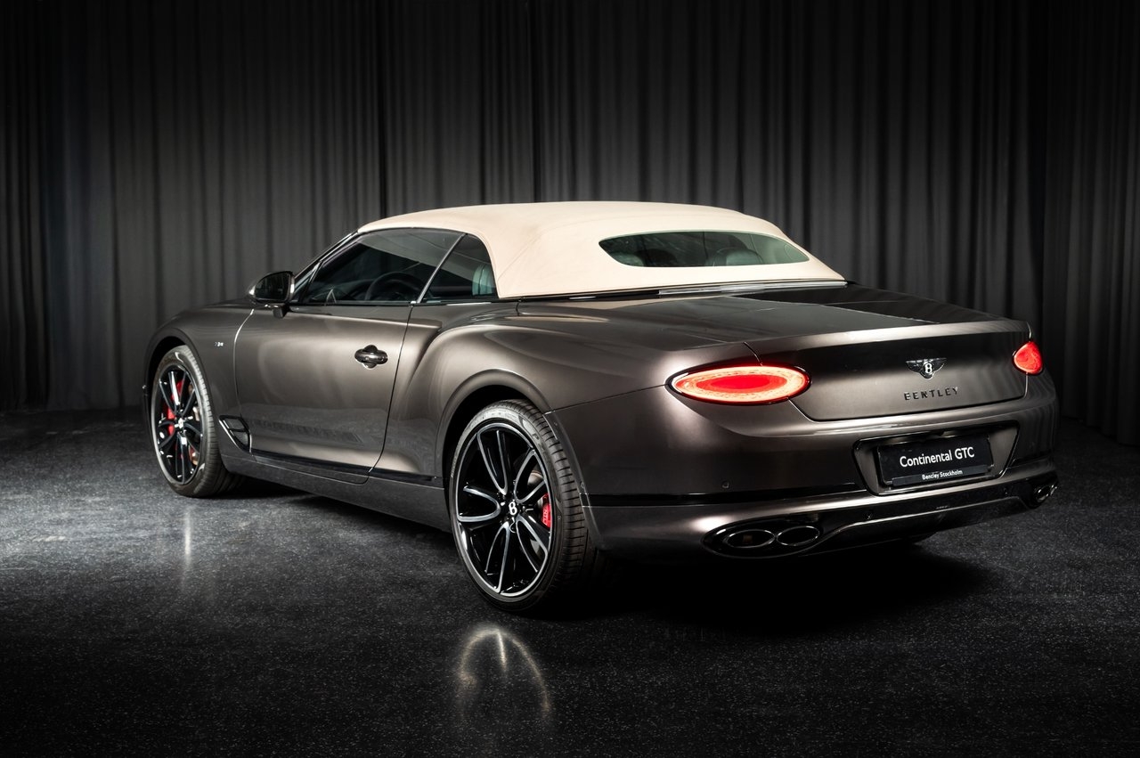 Bentley Continental V8 2022, kuva 10/10