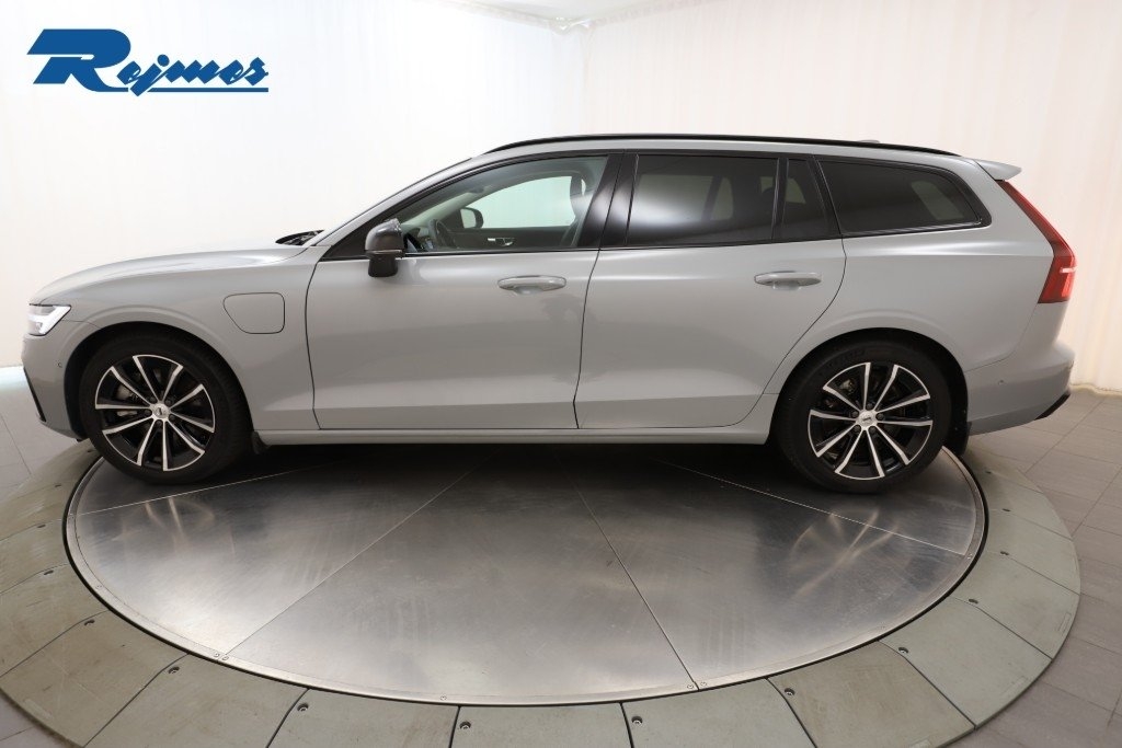 Volvo V60 T6 Plus Dark Nordic 2025, bild 3/10