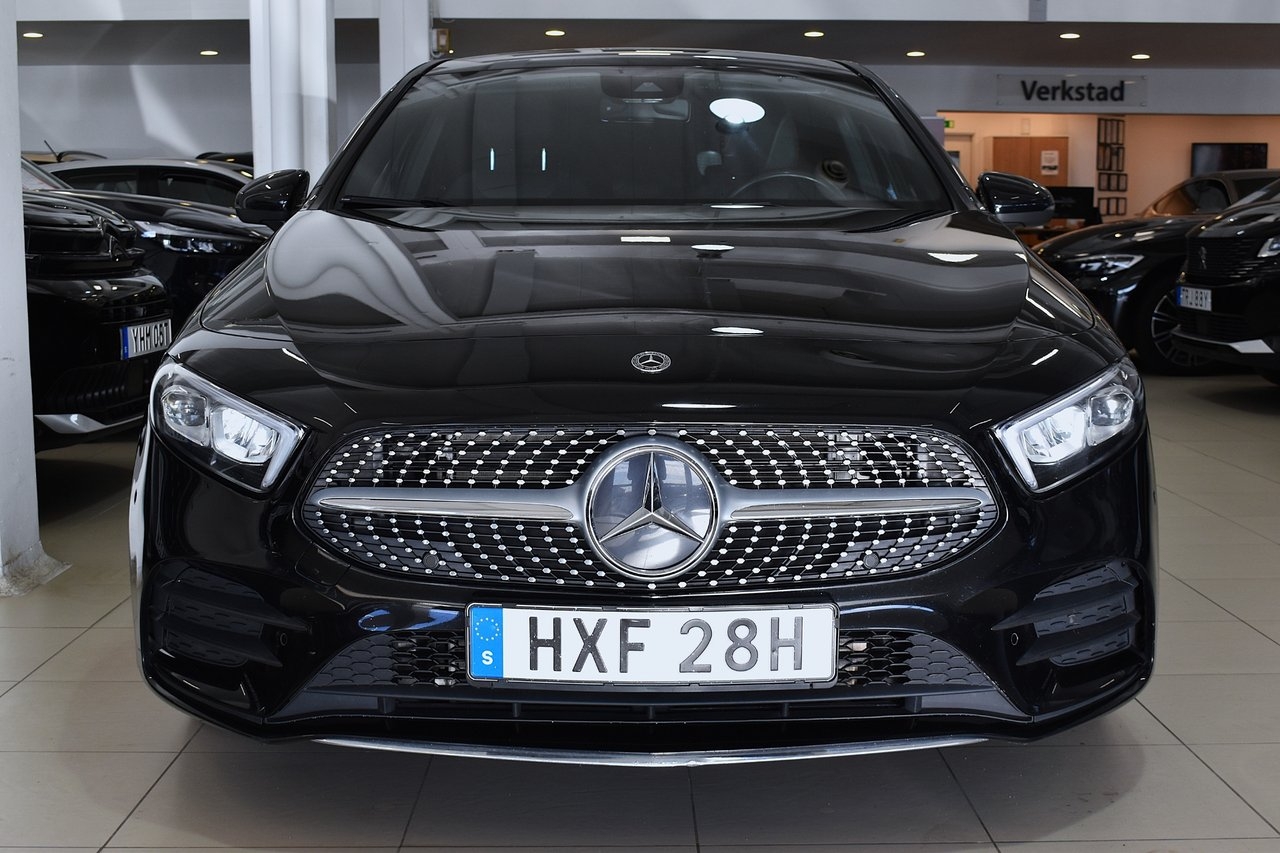 Mercedes-Benz A 200 d Sedan AMG Line 2021, bild 2/10