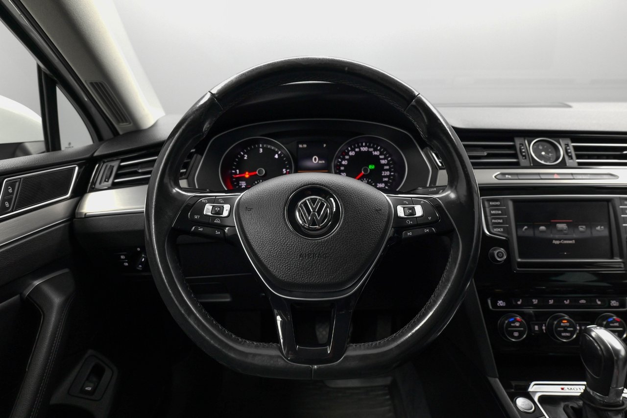 Volkswagen Passat 2016, bild 7/10