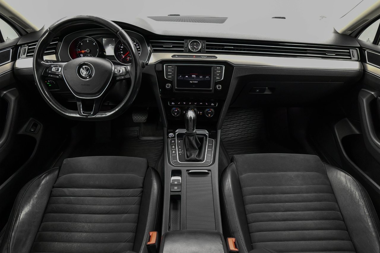 Volkswagen Passat 2016, bild 2/10