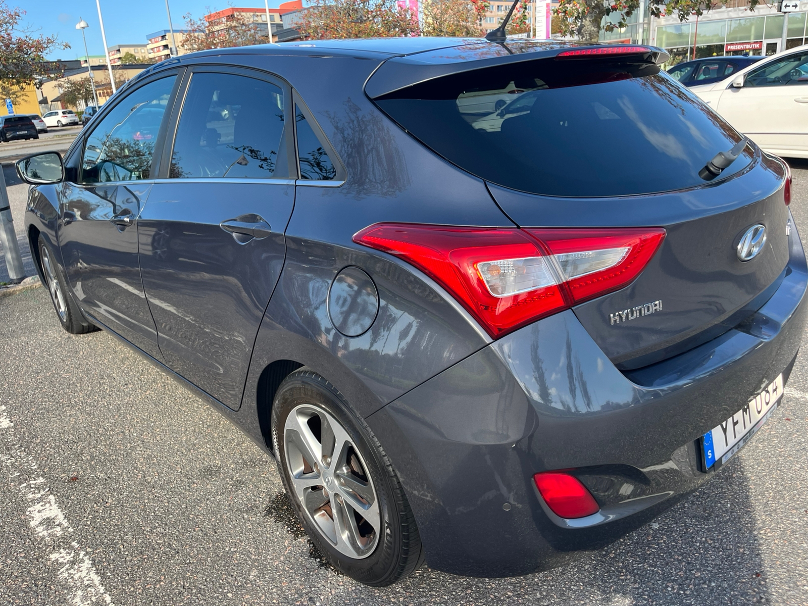 Hyundai i30 5-dörrar 1.6 GDI DCT 2017, bild 2/6