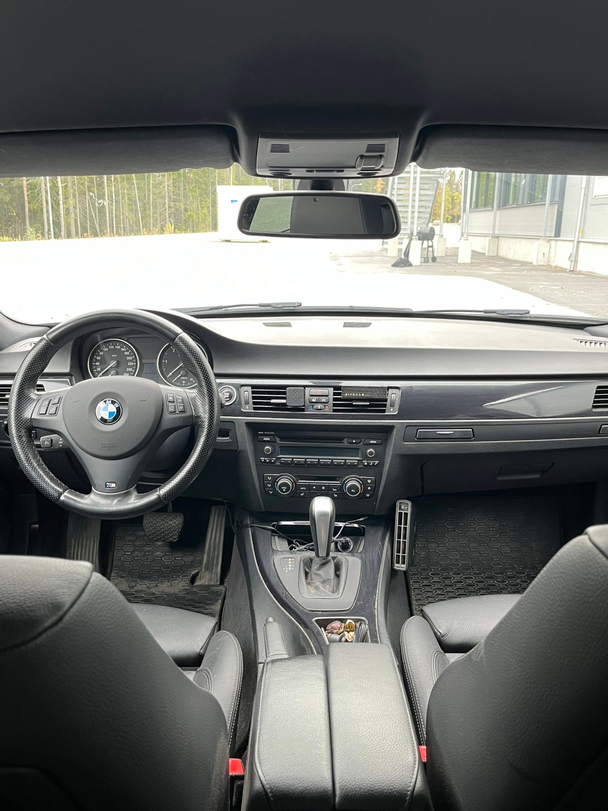 BMW 325d 2010, bild 5/8