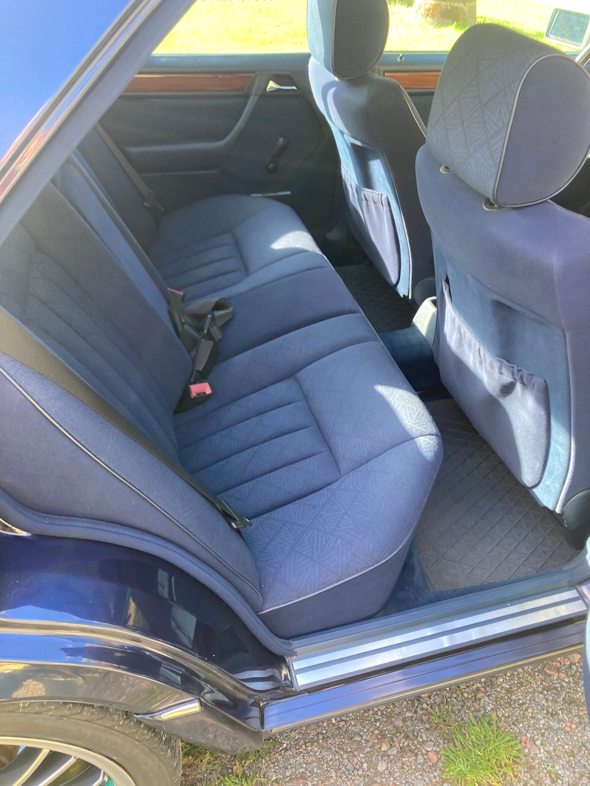 Mercedes-Benz E 200 Manuell 1995, bild 4/5