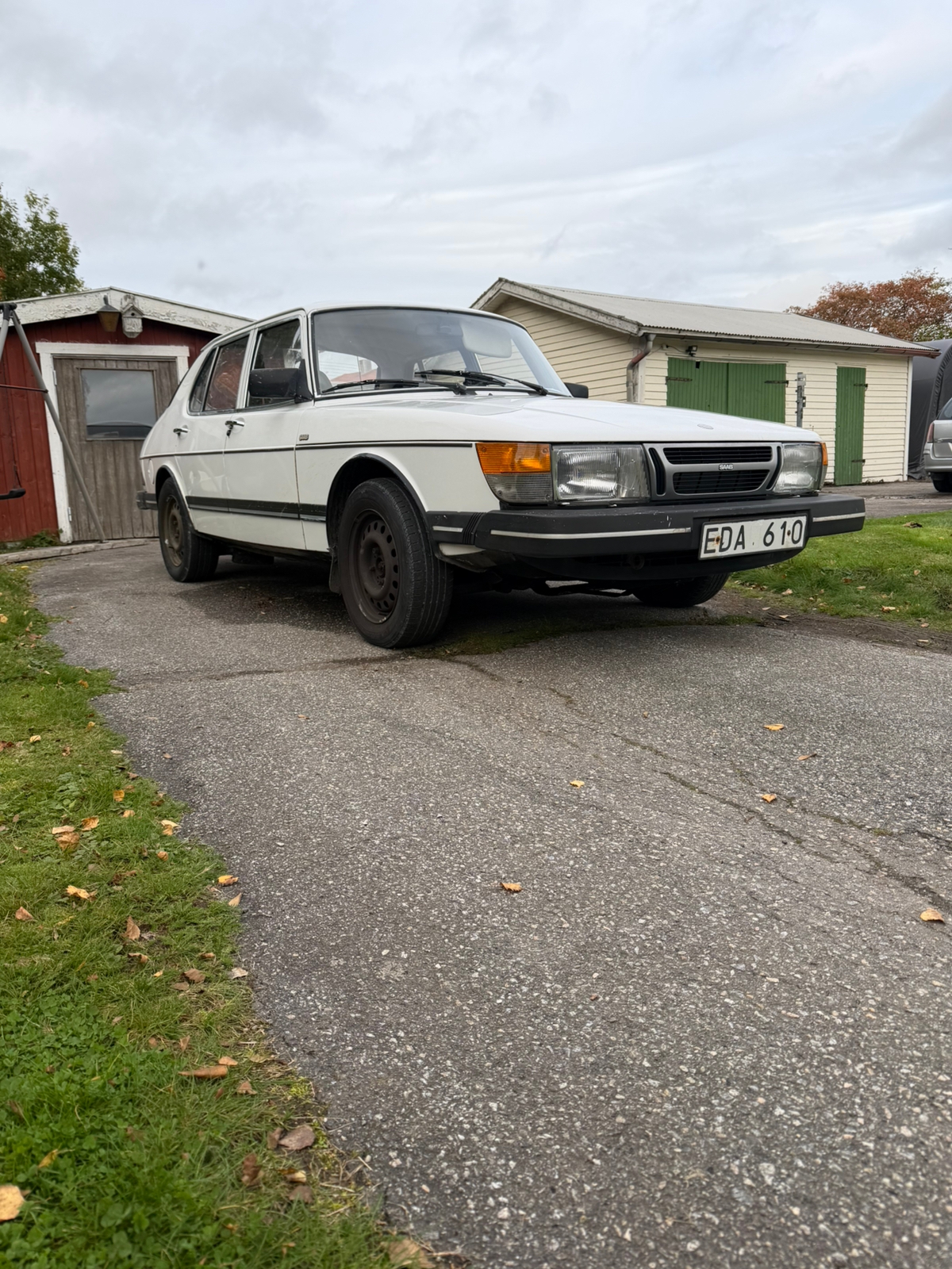 Saab 900