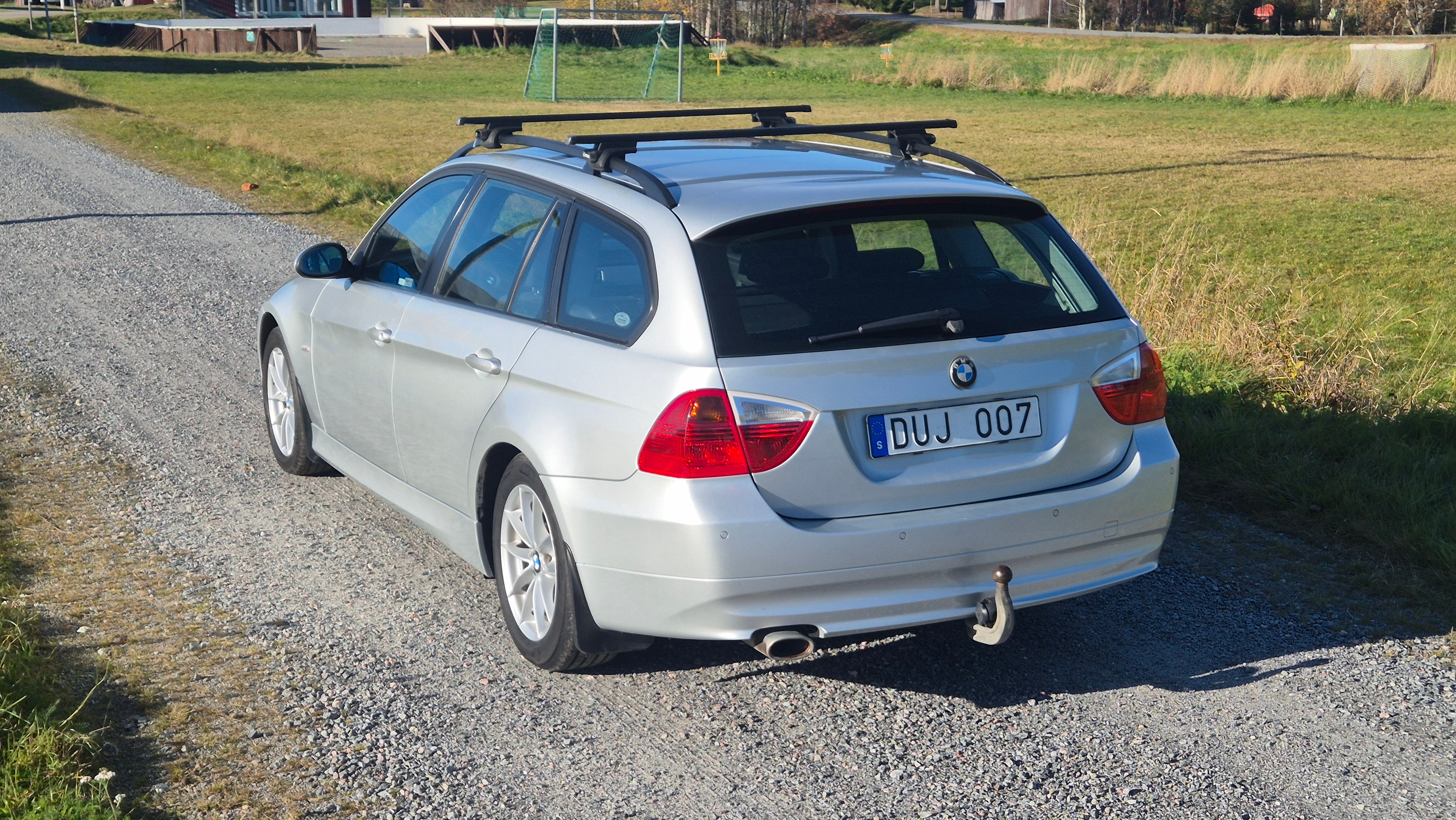 BMW 318 d Touring Manuell 2008, bild 2/10