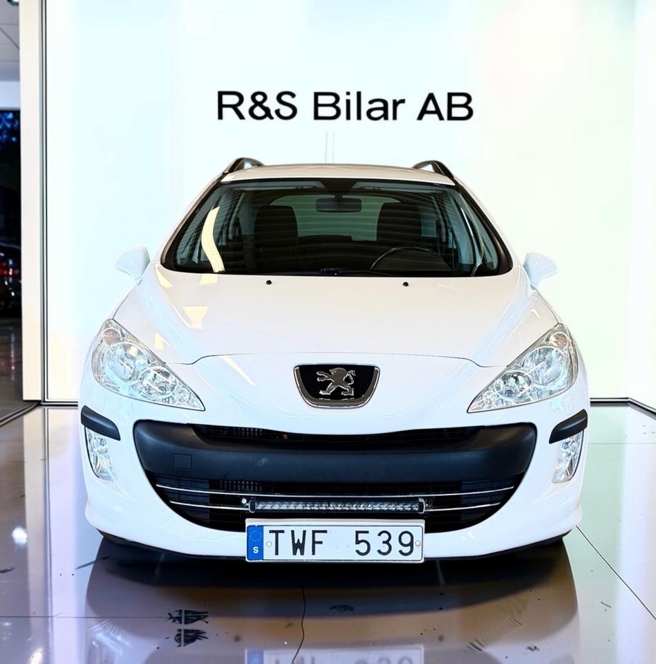 Peugeot 308 2011, bild 2/10