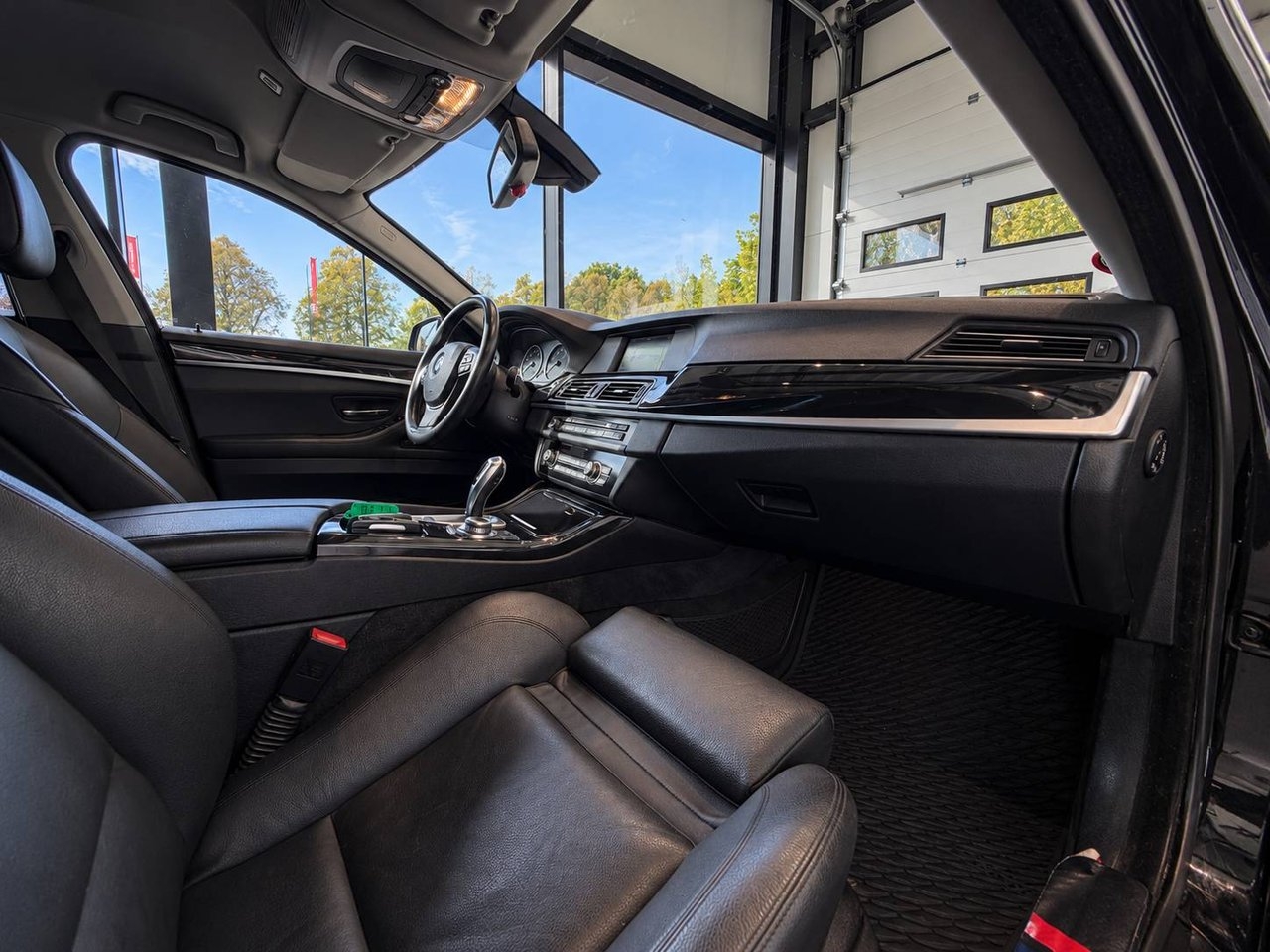BMW 530d 2011, bild 6/6