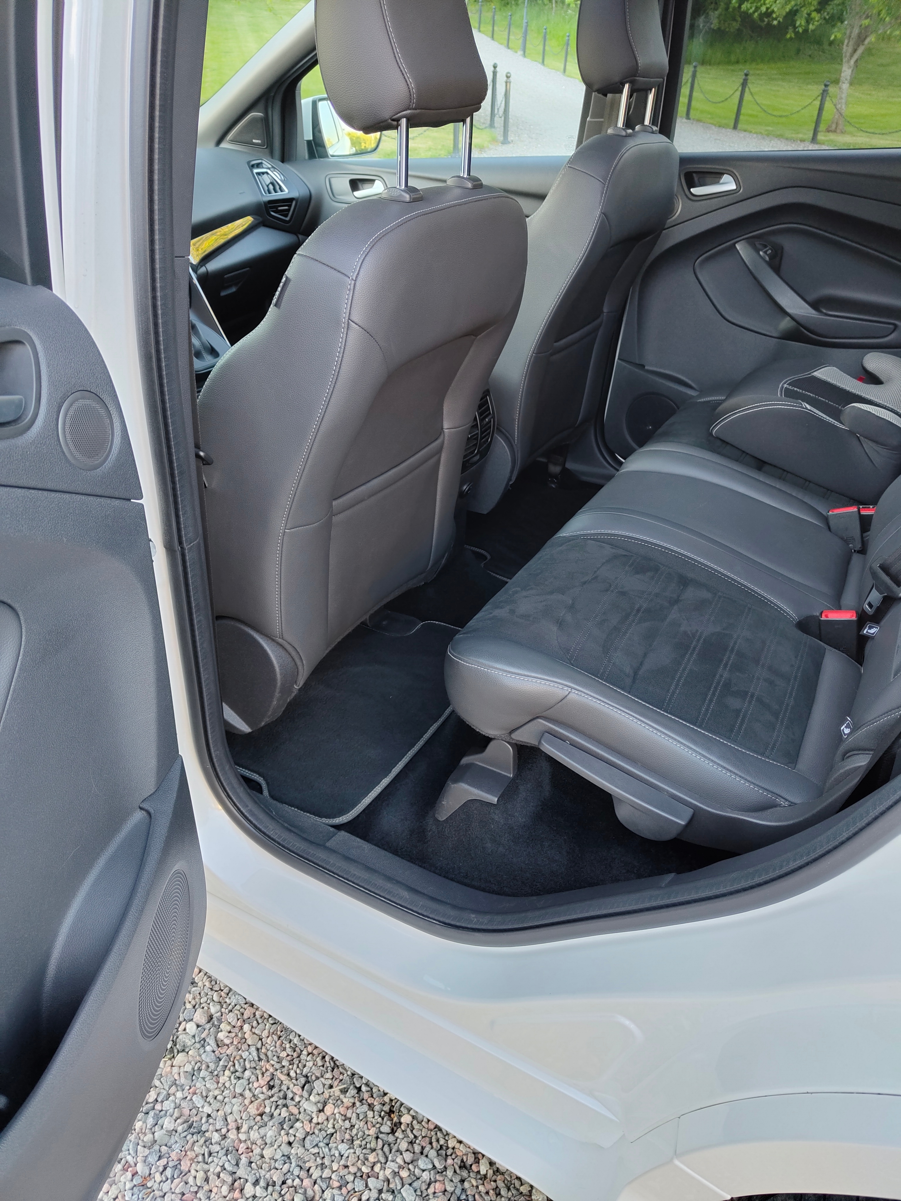 Ford Kuga 1.5 TDCi Powershift 2018, bild 7/10