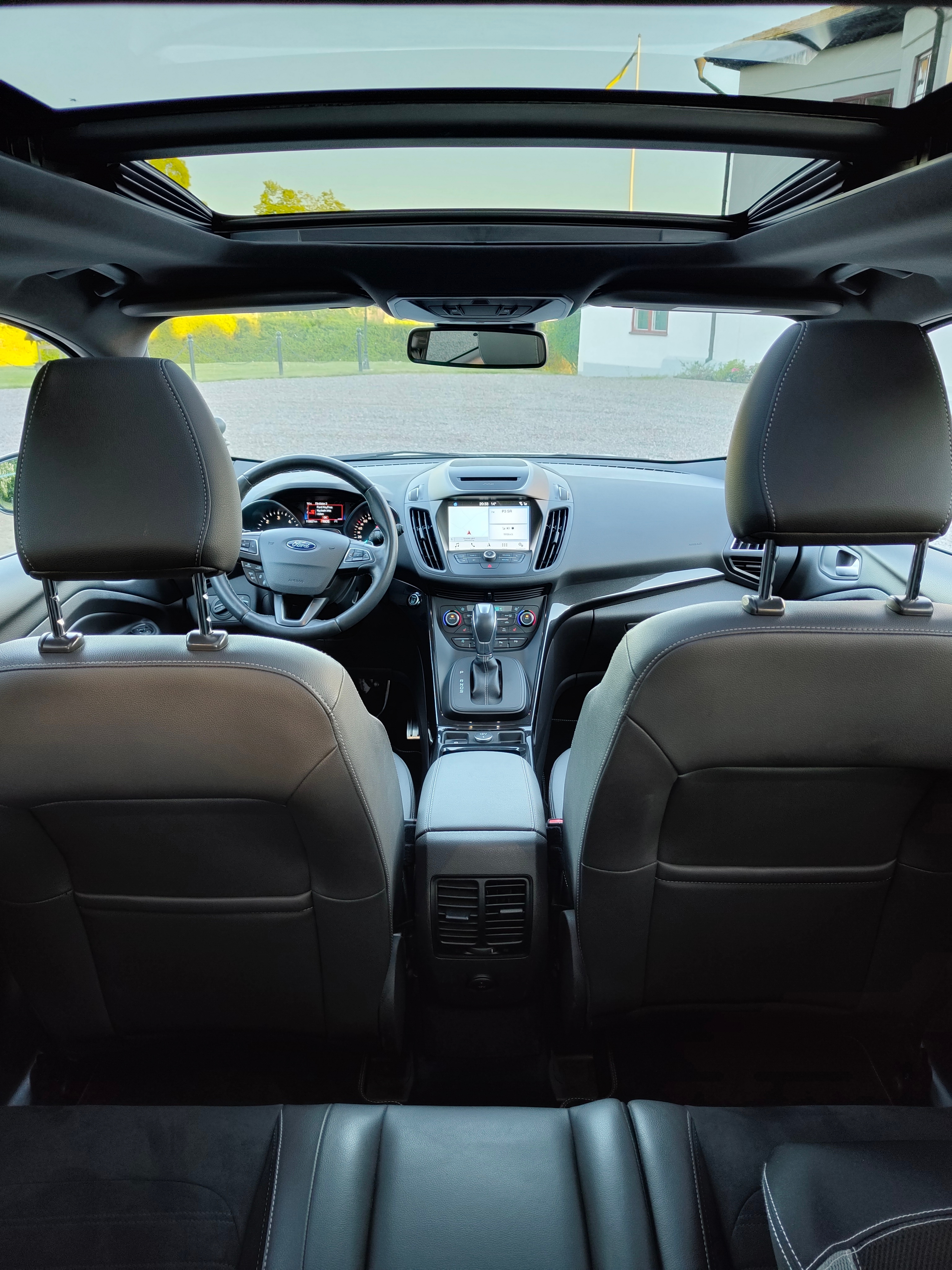 Ford Kuga 1.5 TDCi Powershift 2018, bild 6/10