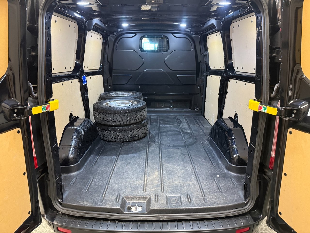 Ford Transit Custom 2020, bild 4/10