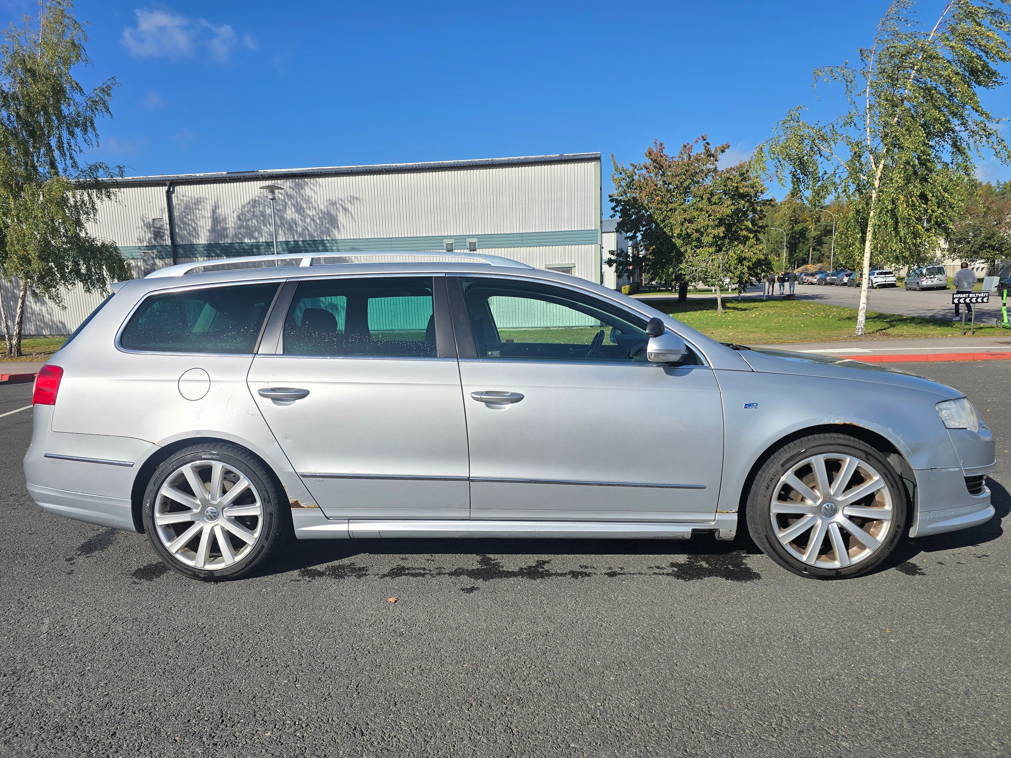Volkswagen Passat 2009, bild 3/10