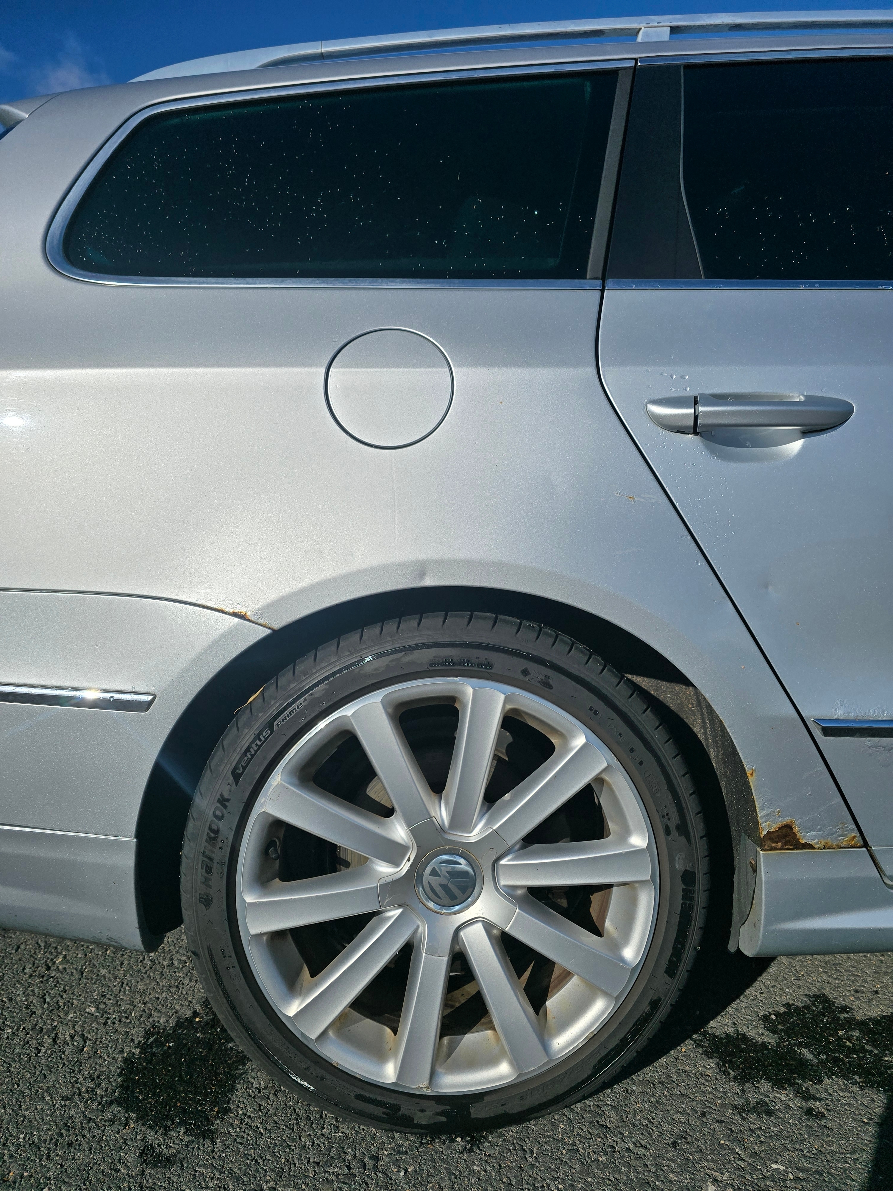 Volkswagen Passat 2009, bild 6/10