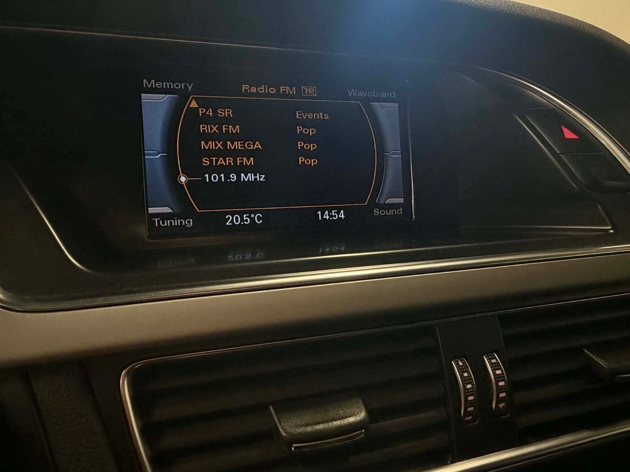 Audi A4 2.0 TDI 2013, bild 6/10