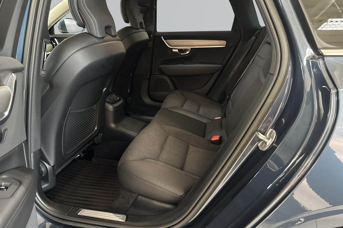 Volvo V90 T6 Core Edition 2023, bild 7/23