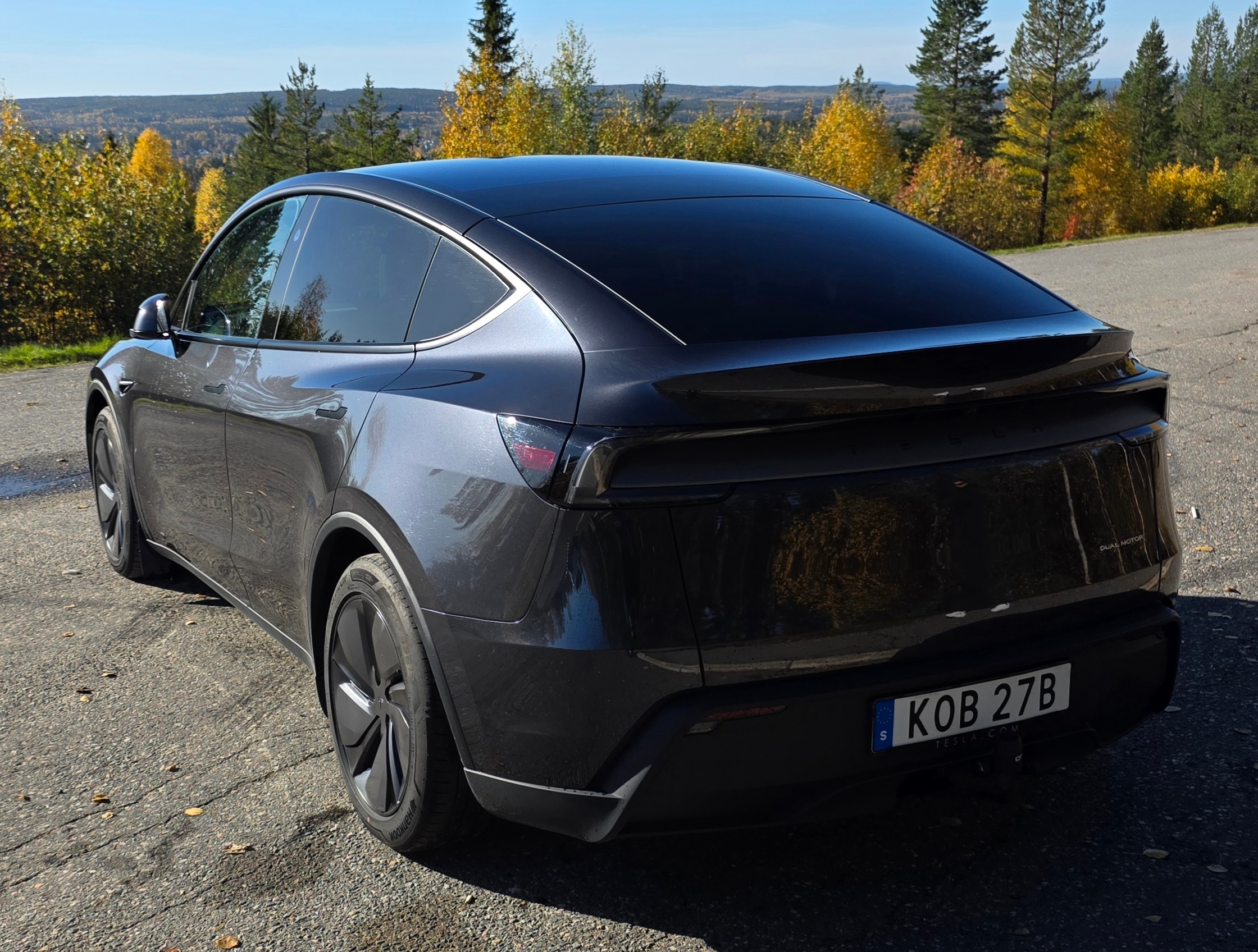 Tesla Model Y Long Range AWD 2025, bild 5/8