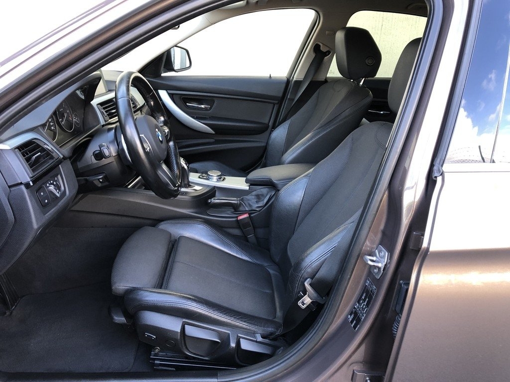 BMW 330d 2015, bild 5/10