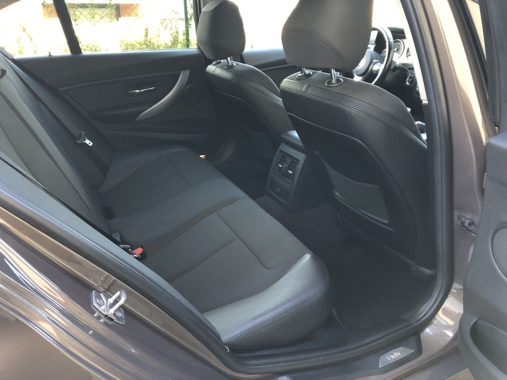 BMW 330d 2015, bild 7/10