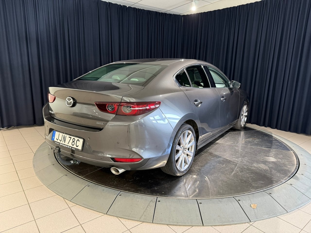 Mazda 3 2.0 e-SKYACTIV-X Hybrid 2019, bild 6/10