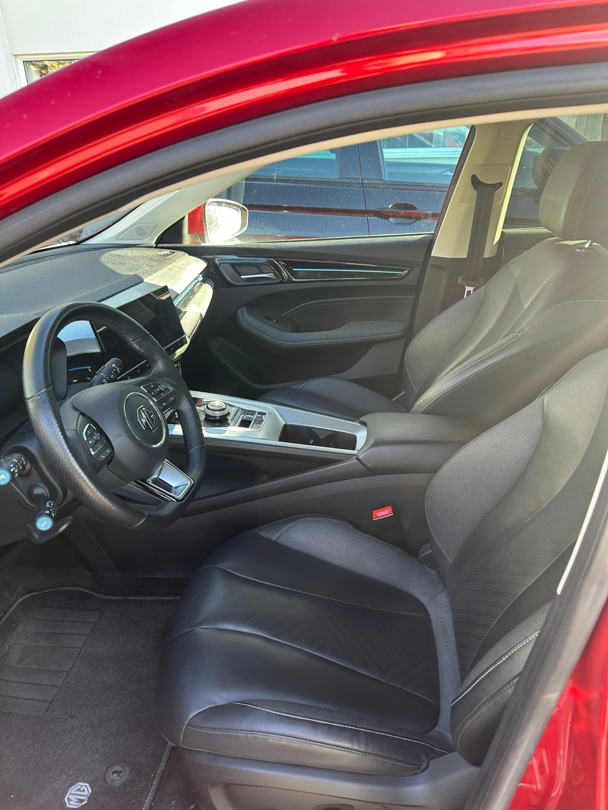 MG MG5 Luxury Long Range 61.1 kWh 2022, bild 5/6