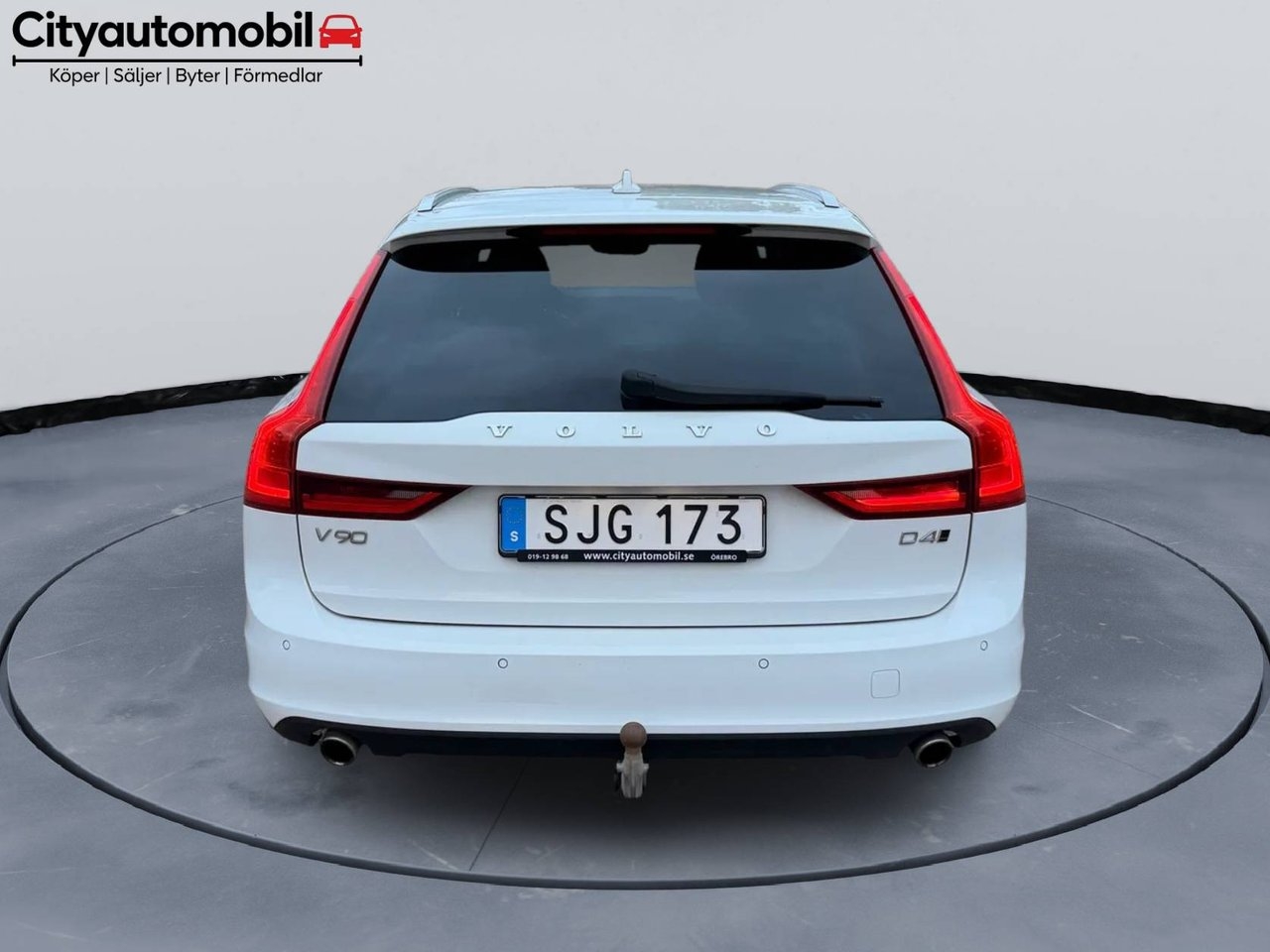 Volvo V90 D4 Momentum Advanced Edition 2019, bild 6/10