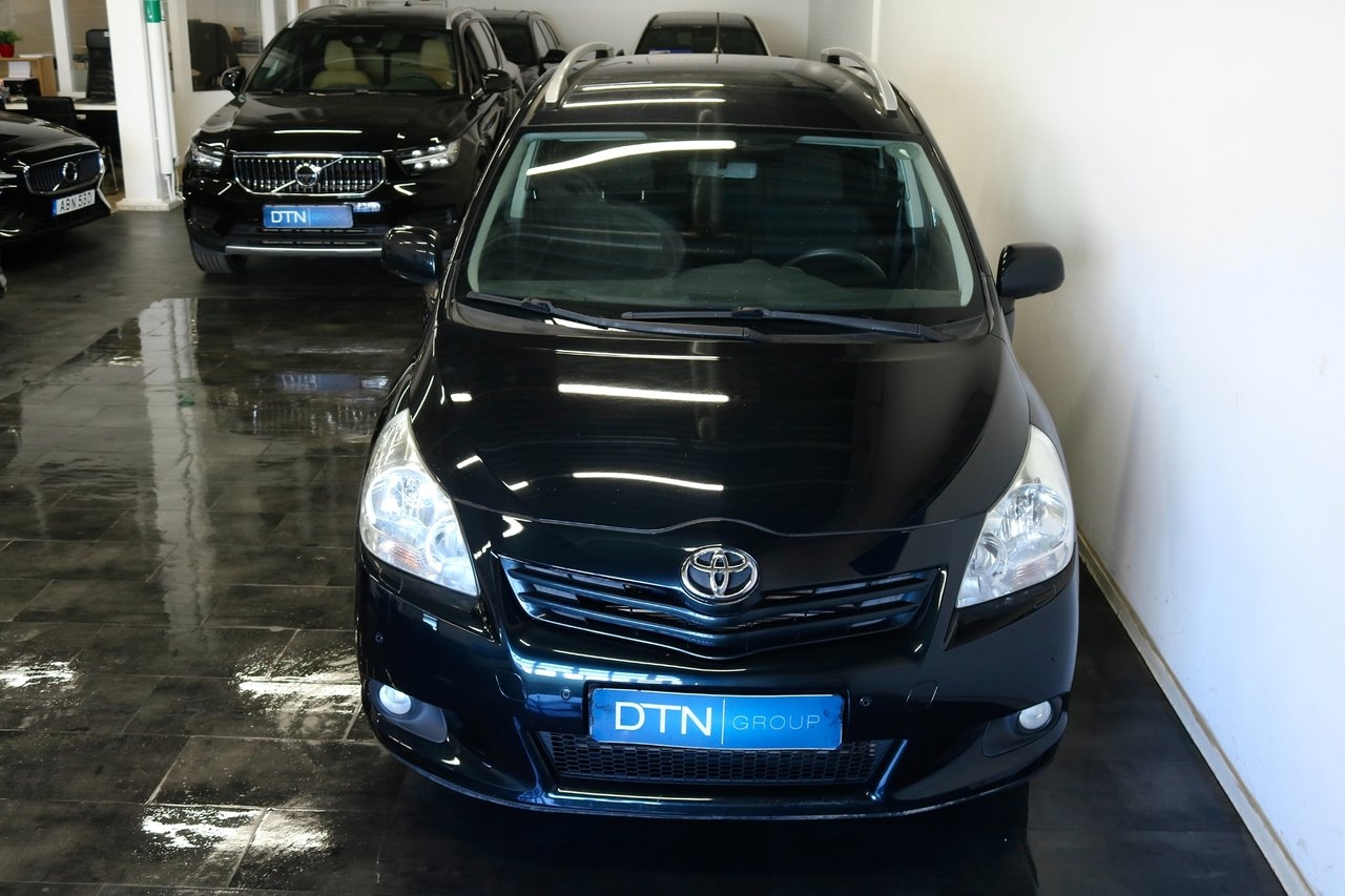 Toyota Verso 2.0 D-4D 2012, photo 5/10