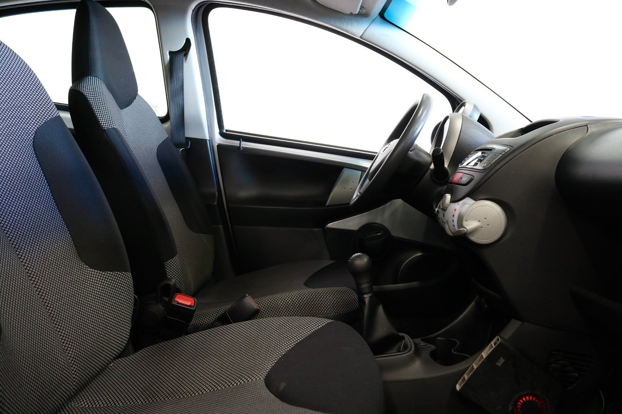 Toyota Aygo 1.0 2013, kuva 6/10