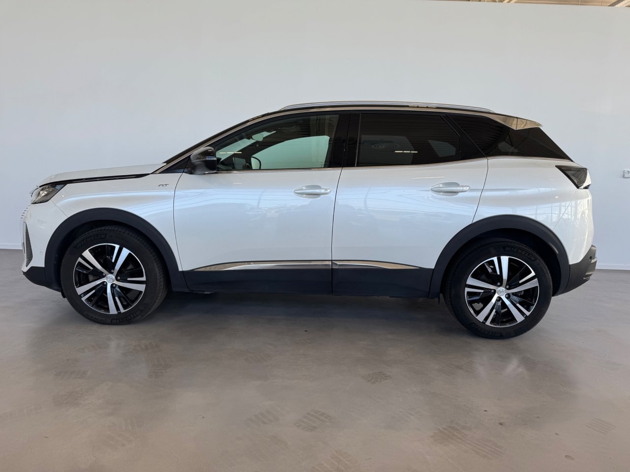 Peugeot 3008 1.2 PureTech 130 GT 2023, bild 2/10
