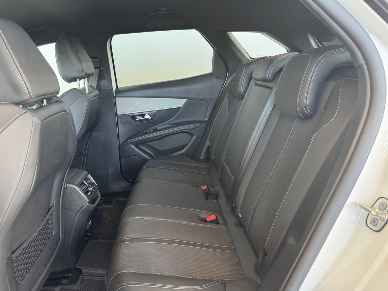 Peugeot 3008 1.2 PureTech 130 GT 2023, bild 7/10