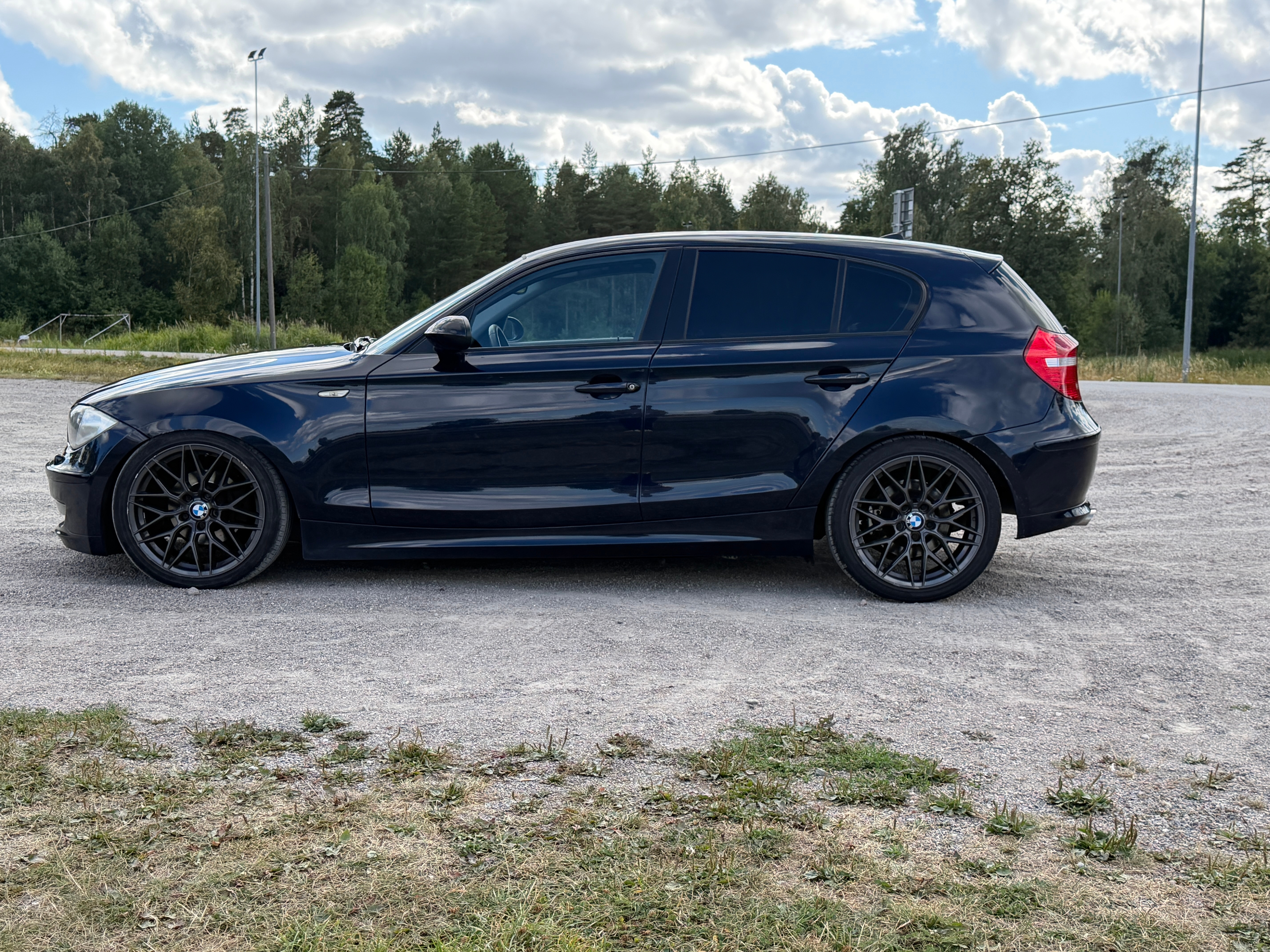 BMW 118d 2009, bild 3/5