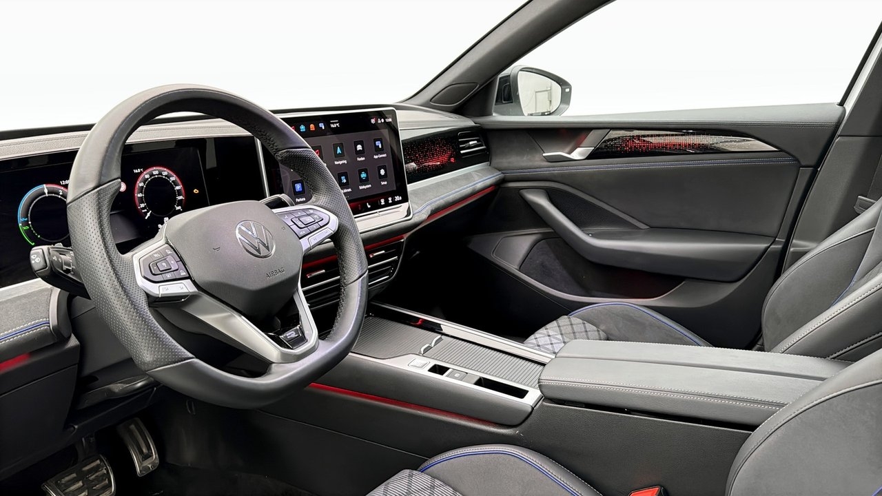 Volkswagen Passat 2025, bild 7/10