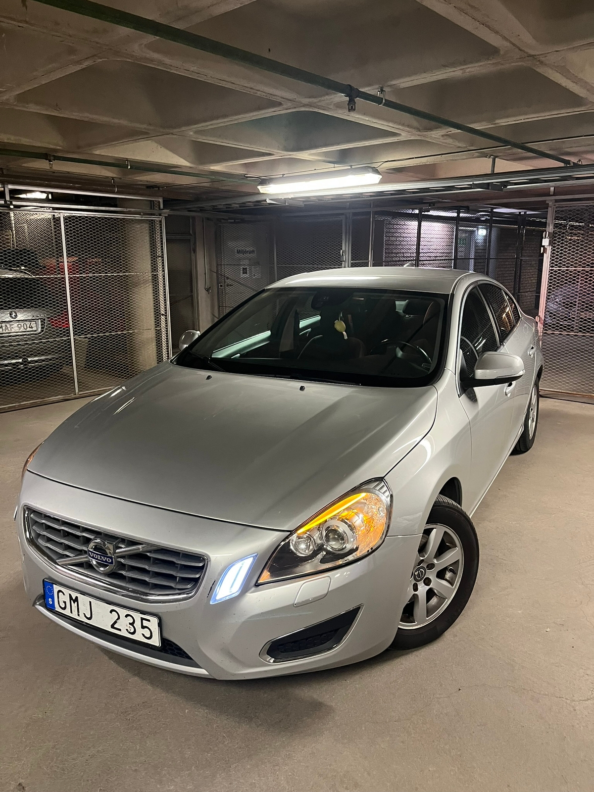 Volvo S60 D3 2013, kuva 8/8