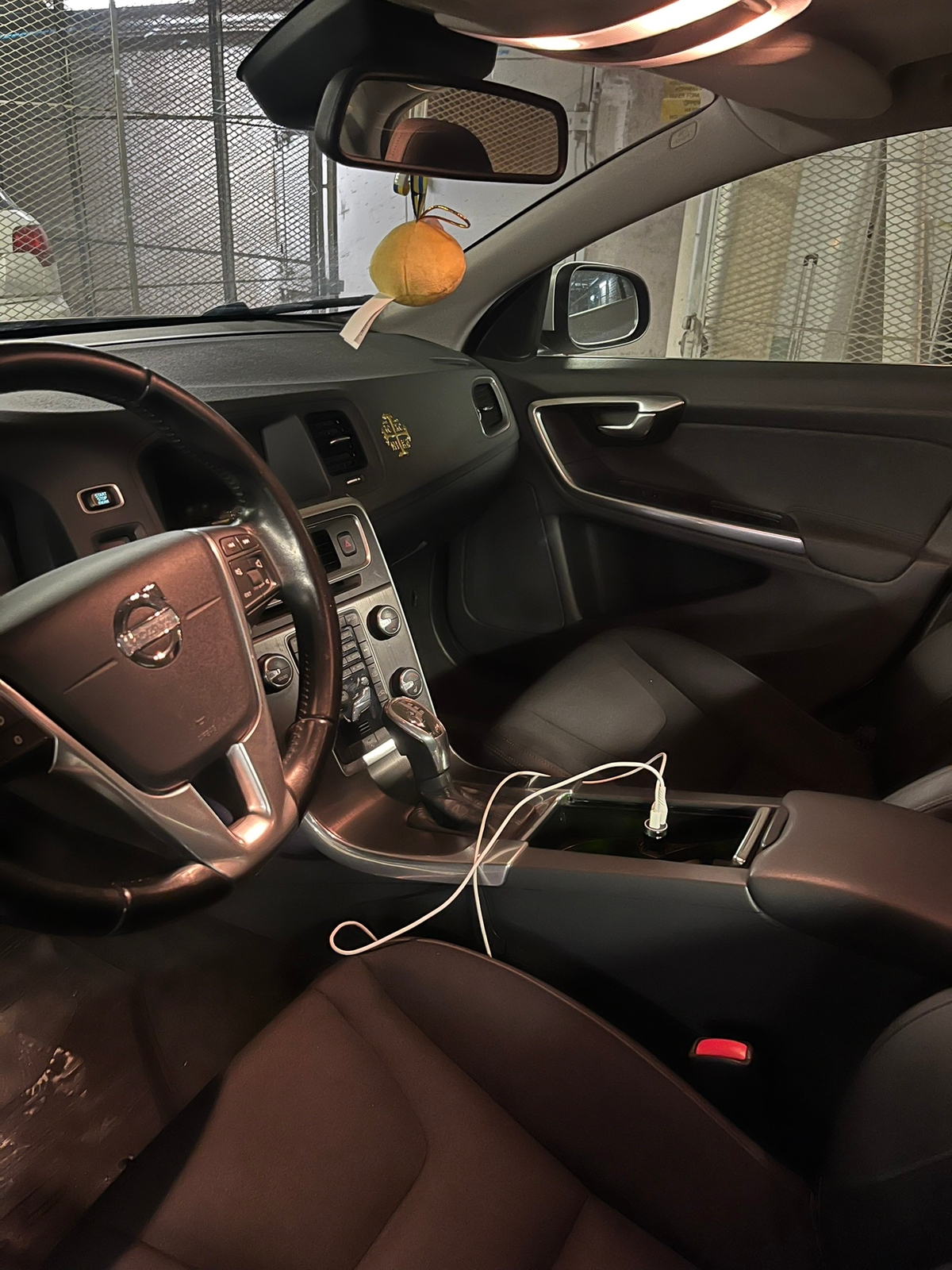 Volvo S60 D3 2013, kuva 6/8