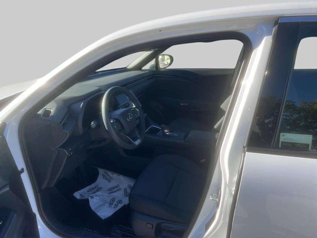 Lexus LBX 2026, bild 6/10
