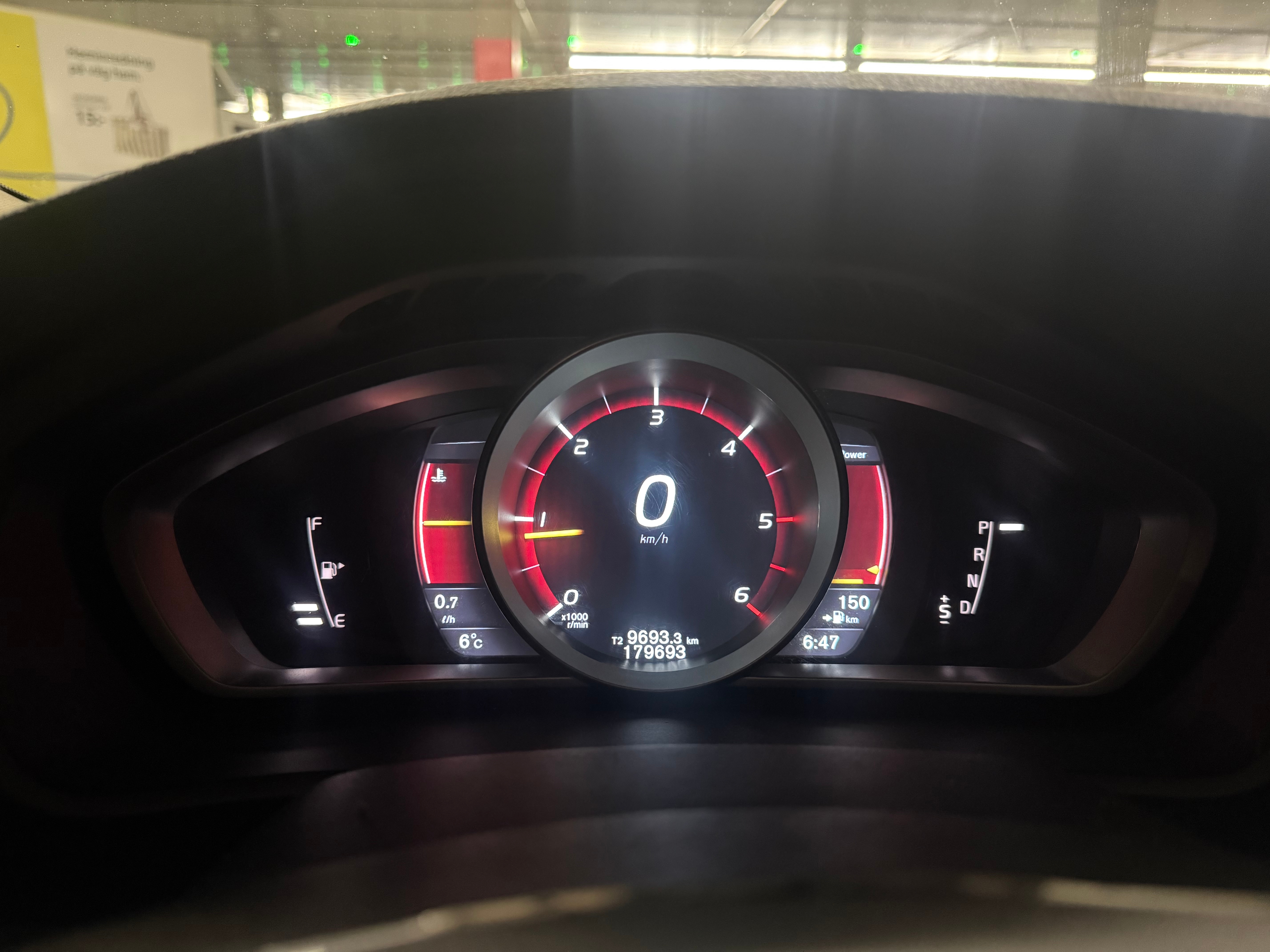 Volvo V40 D3 Geartronic 2016, bild 2/10