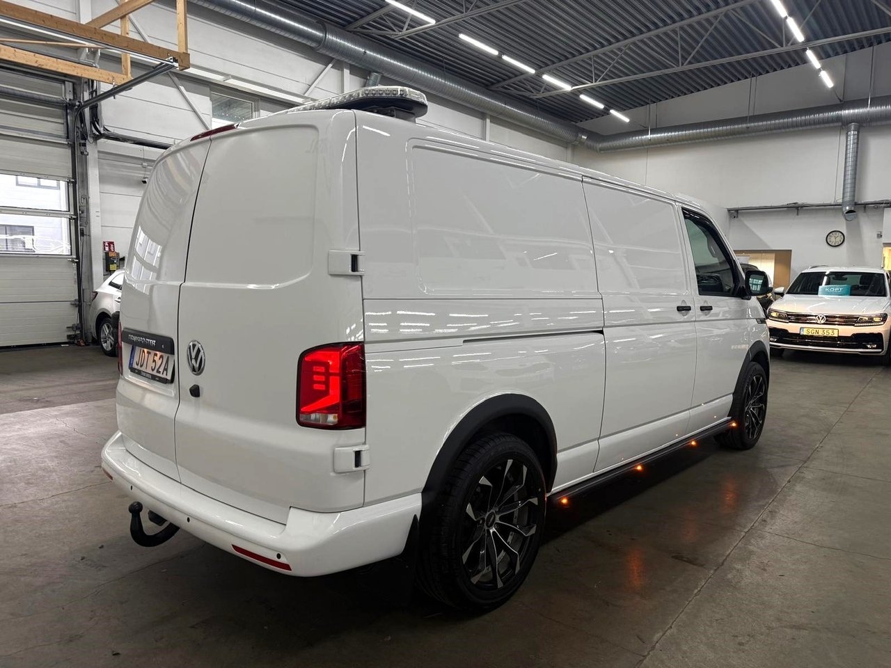 Volkswagen Transporter 2.0 TDI 2023, bild 3/10