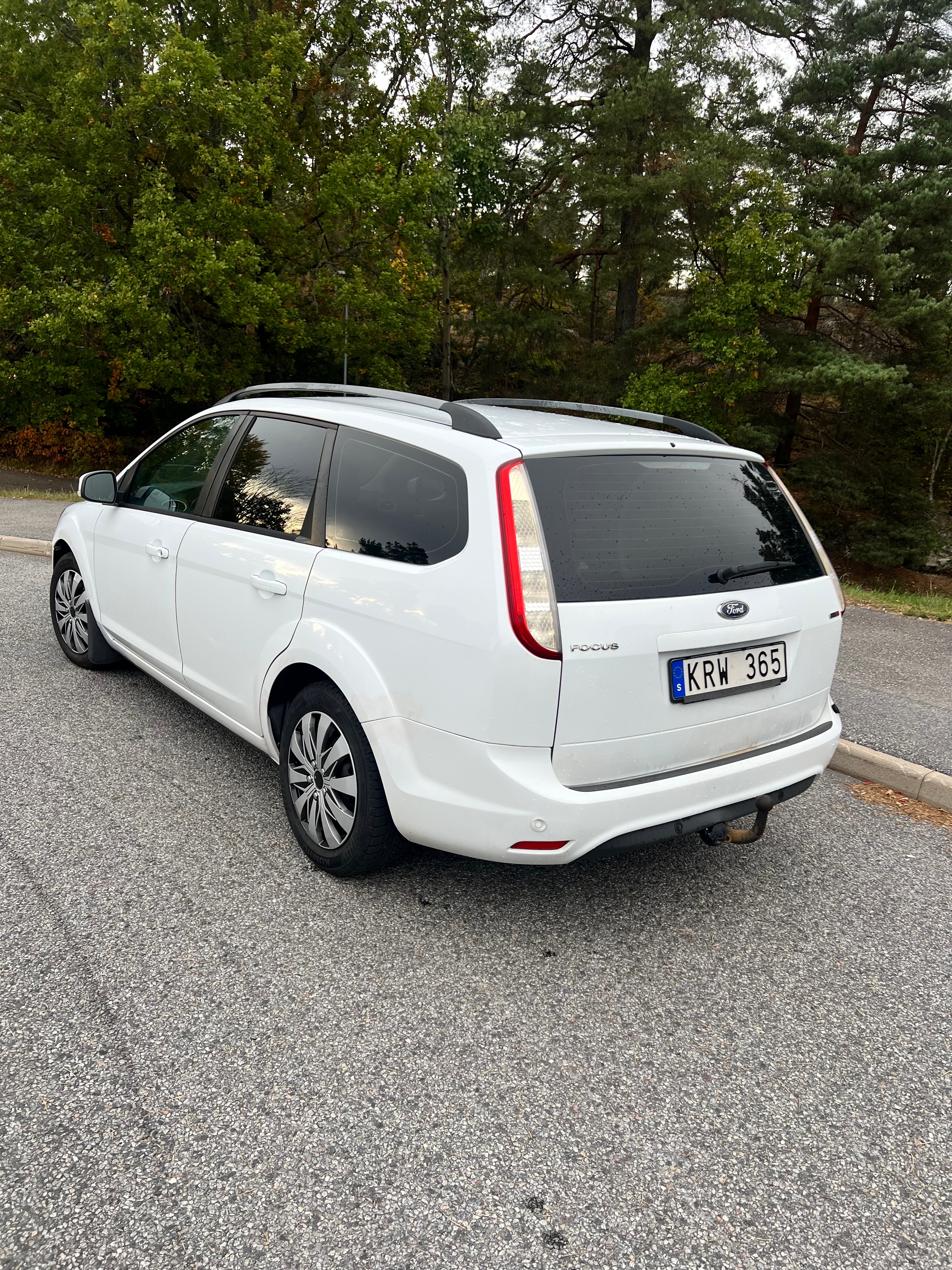 Ford Focus 2010, bild 4/5