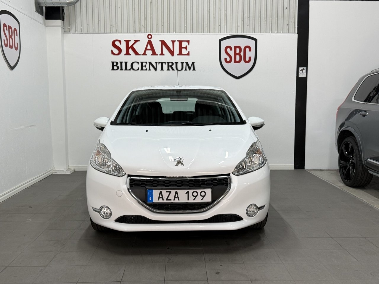 Peugeot 208 1.2 PureTech 82 2015, bild 2/10