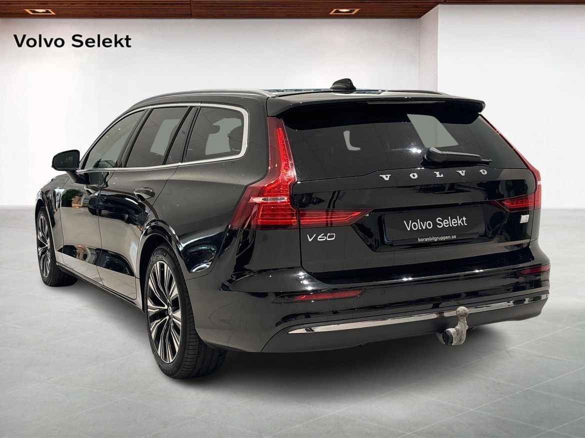Volvo V60 Core Bright 2024, bild 2/10