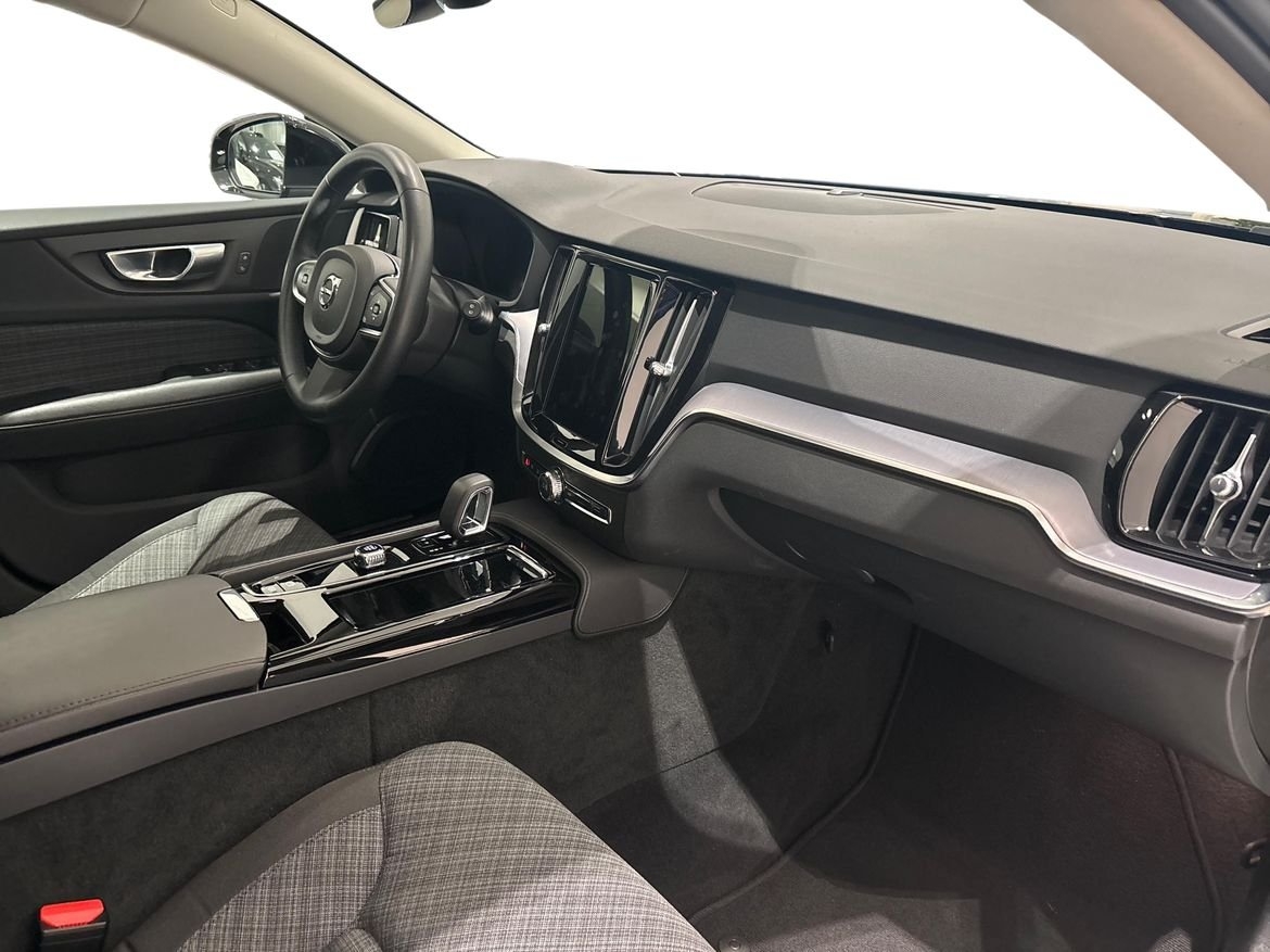Volvo V60 Core Bright 2024, bild 4/10