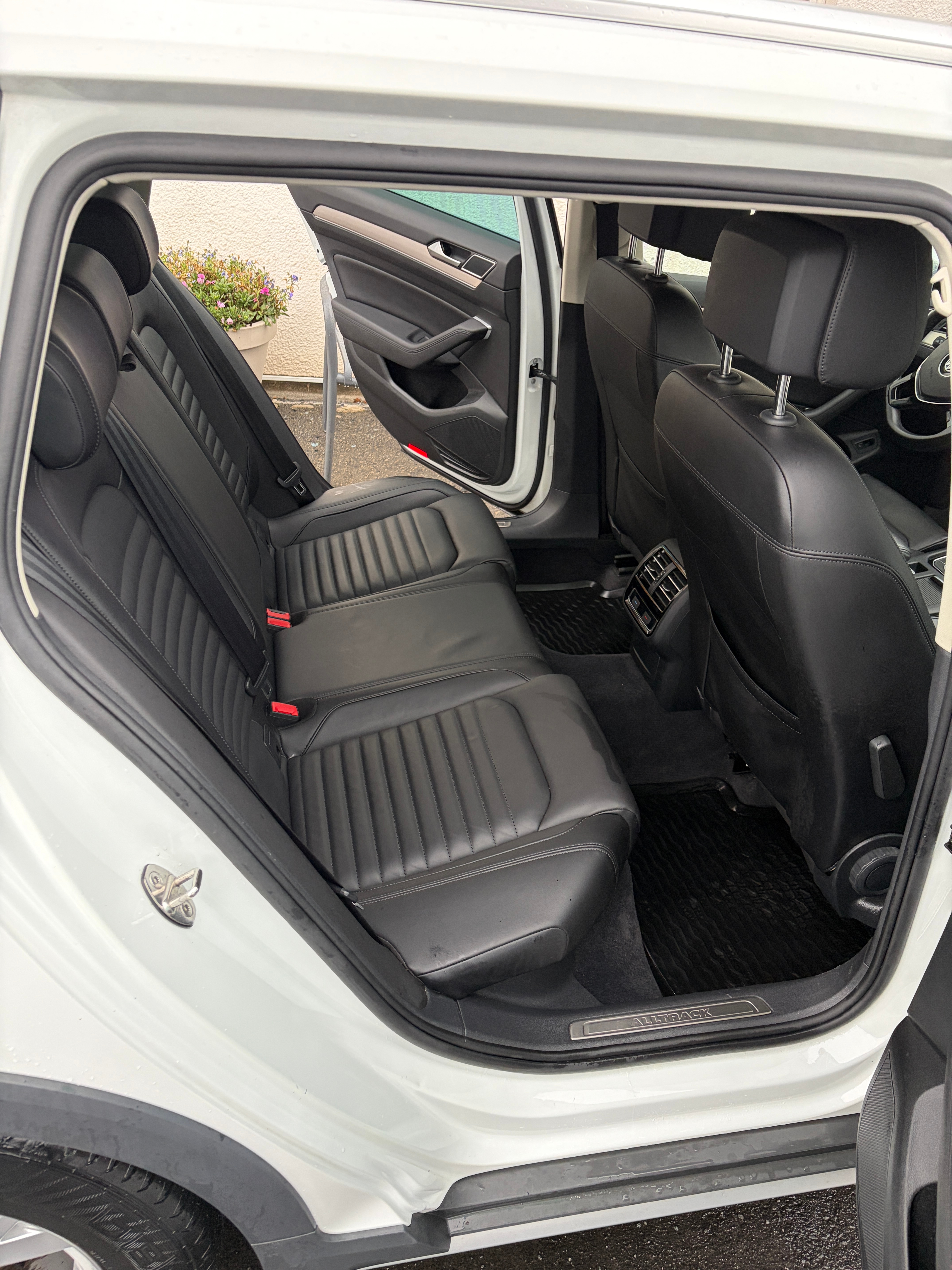 Volkswagen Passat 2018, bild 6/10