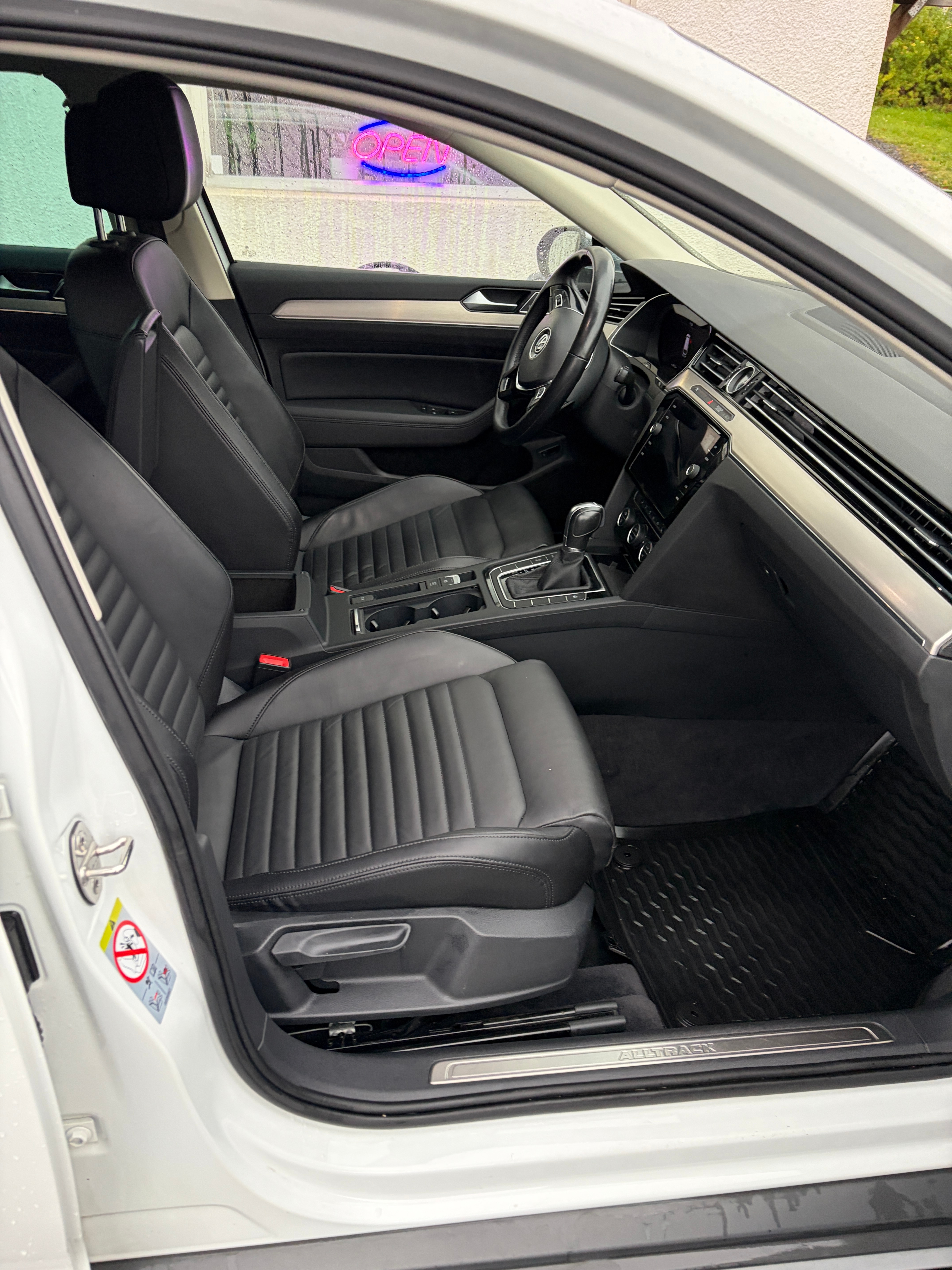 Volkswagen Passat 2018, bild 7/10
