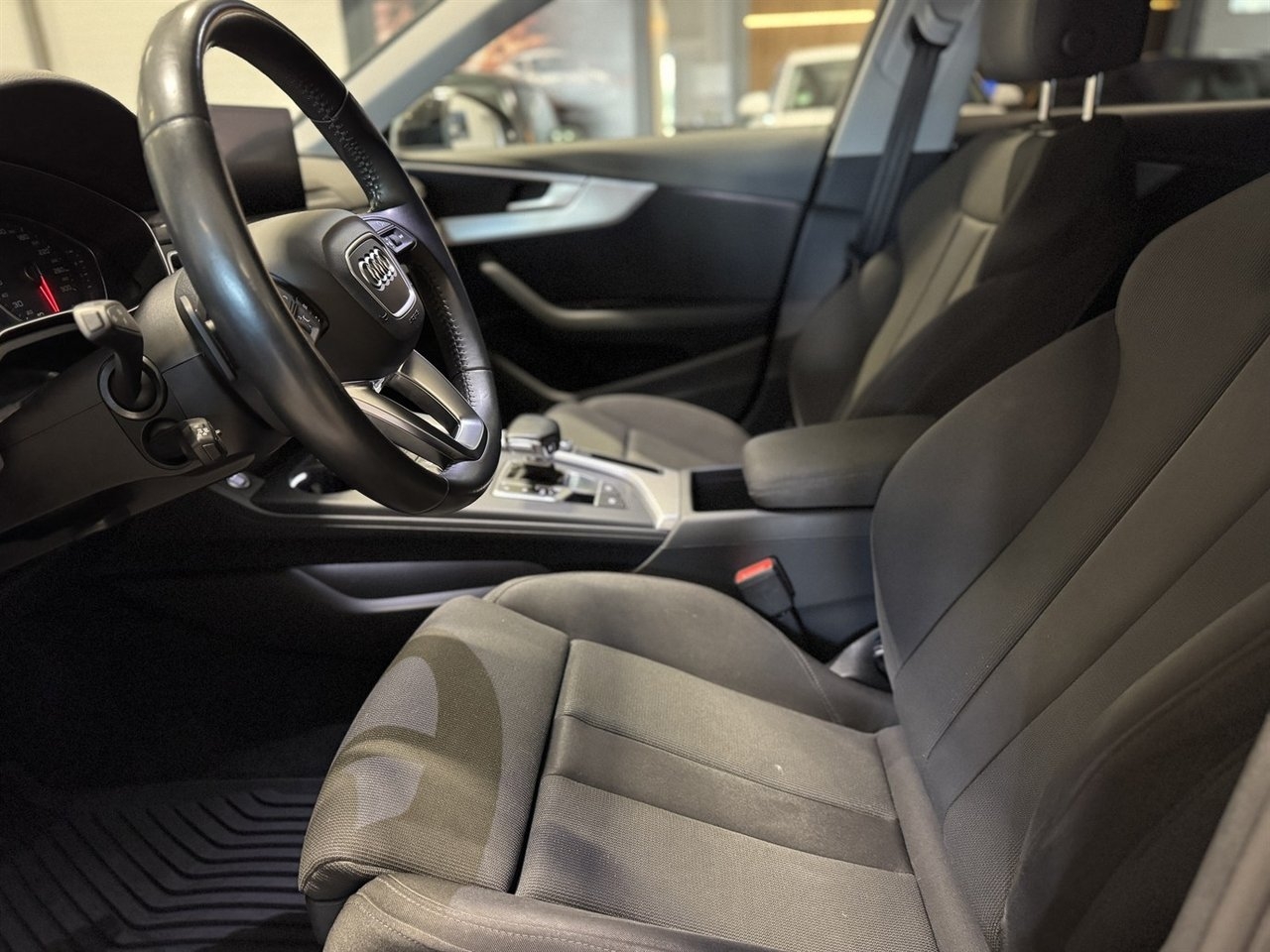 Audi A4 allroad 2.0 TDI 2018, photo 6/10