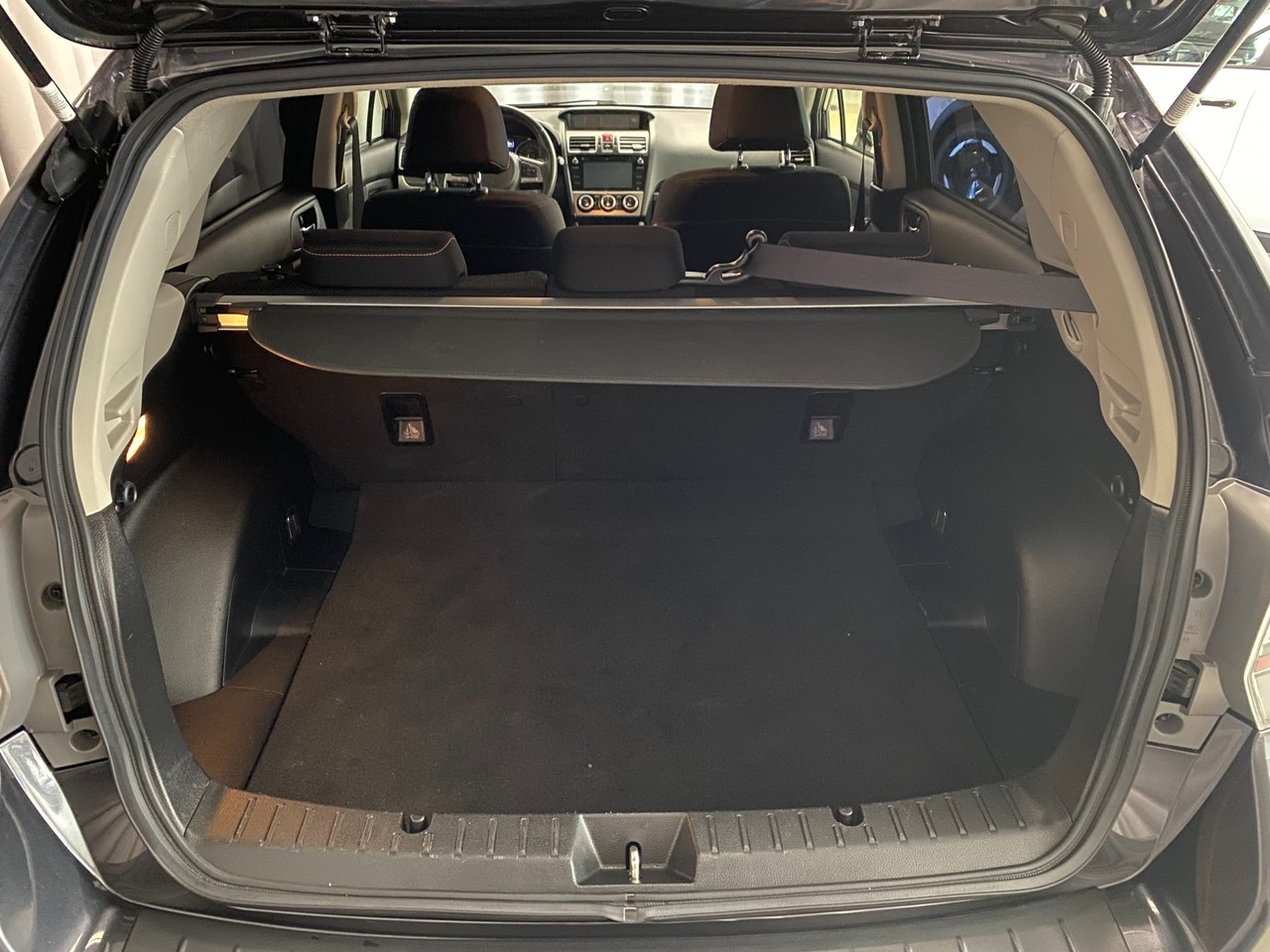 Subaru XV 2.0i 2016, photo 6/10