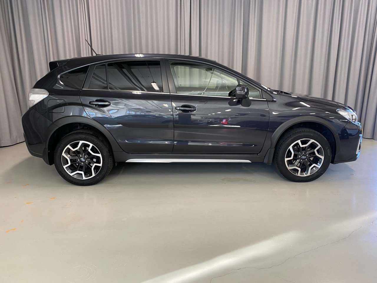 Subaru XV 2.0i 2016, photo 3/10